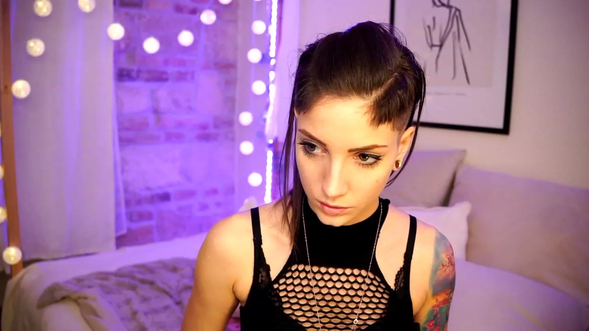 Gallery image thumbnail from Kend_dall's myfreecams stream on, 02/05/2023, 13:58 image 1 of 20