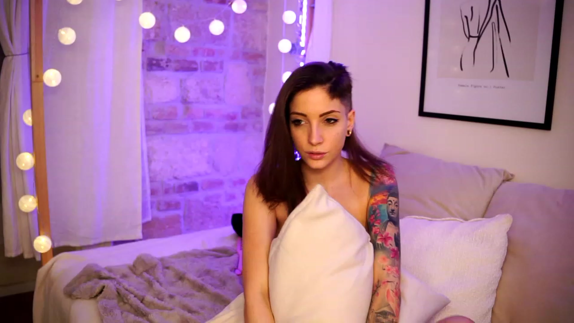 Gallery image thumbnail from Kend_dall's myfreecams stream on, 02/05/2023, 14:34 image 14 of 20