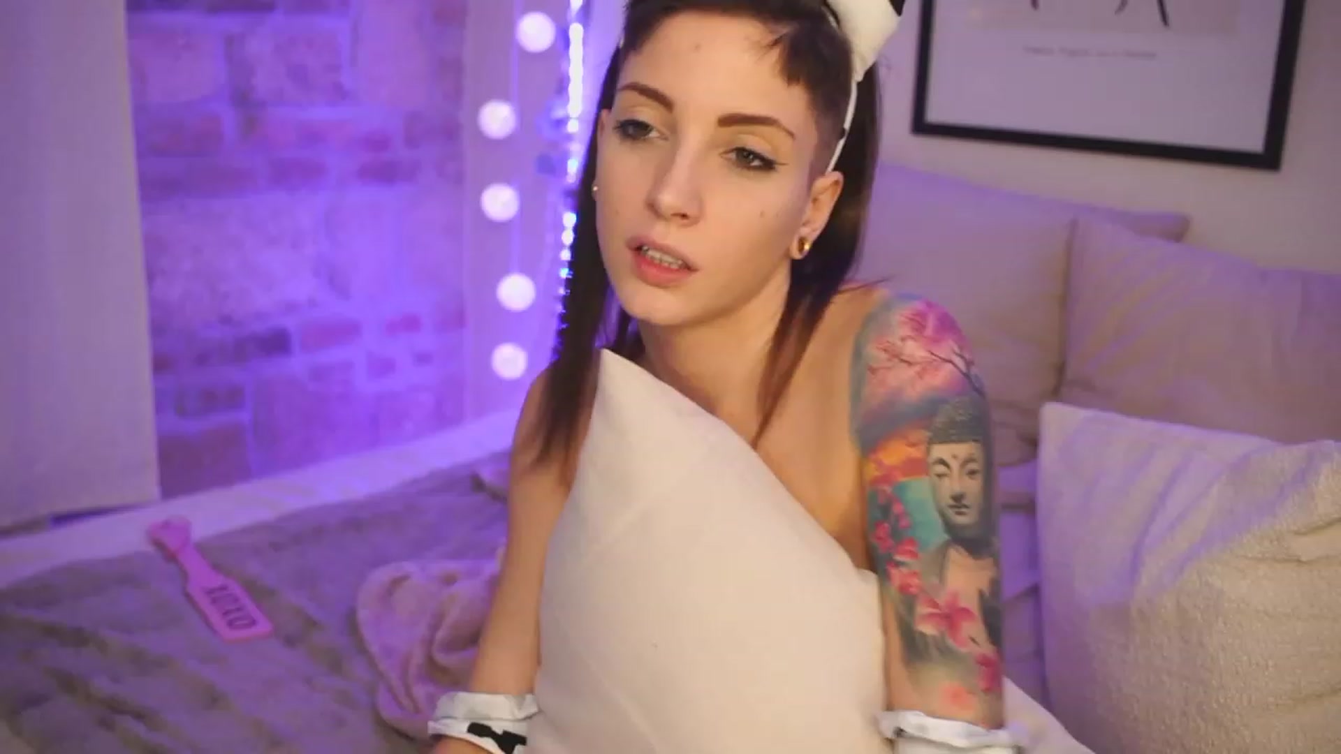 Gallery image thumbnail from Kend_dall's myfreecams stream on, 02/07/2023, 16:13 image 5 of 20