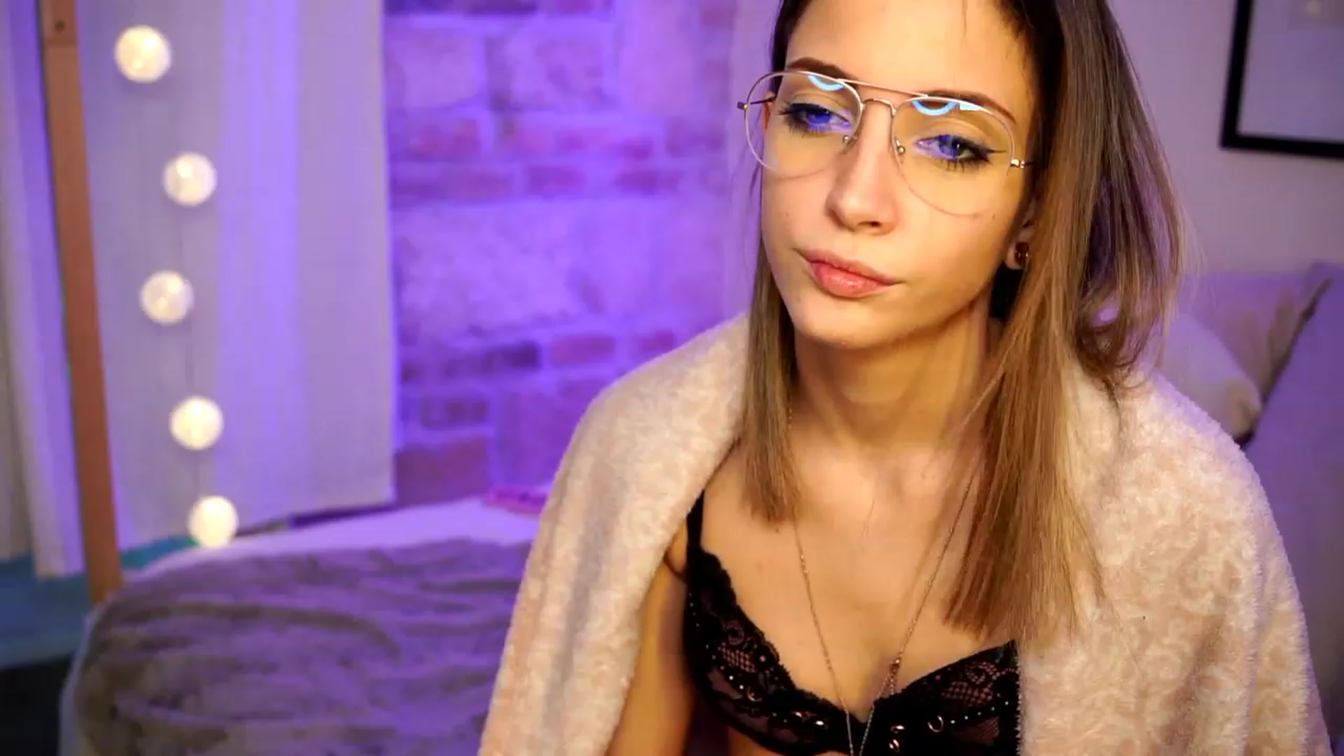 Gallery image thumbnail from Kend_dall's myfreecams stream on, 02/12/2023, 10:30 image 12 of 20