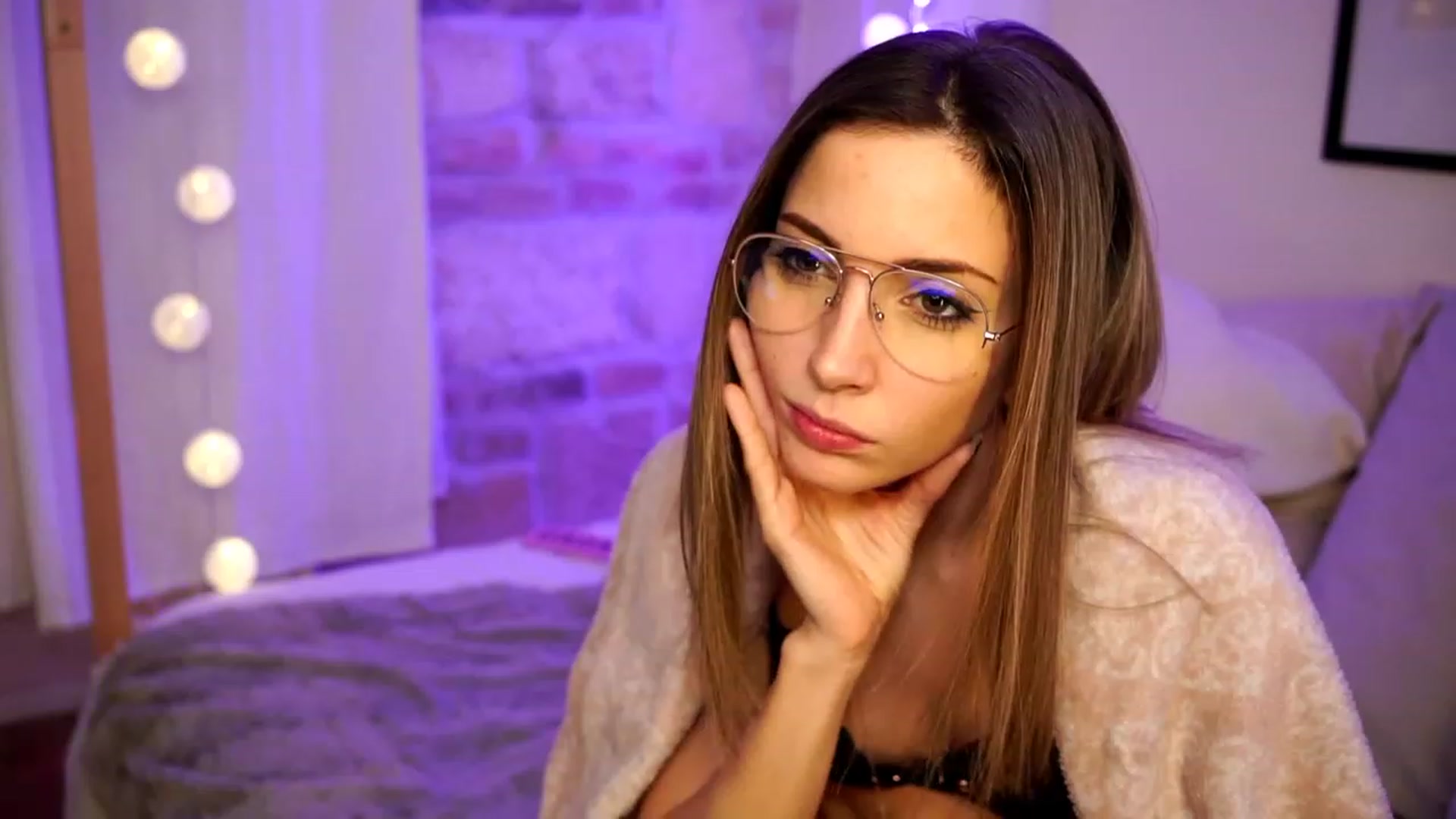 Gallery image thumbnail from Kend_dall's myfreecams stream on, 02/12/2023, 10:30 image 13 of 20