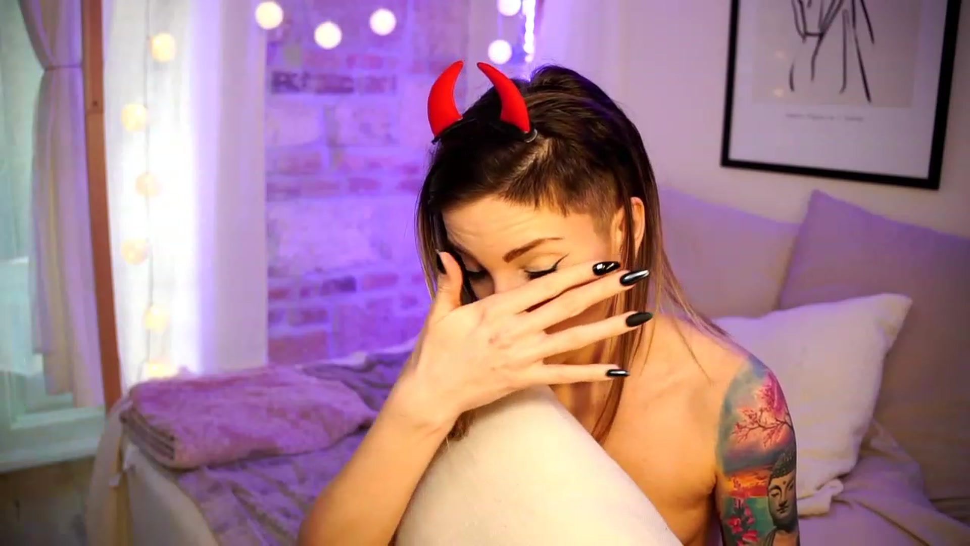 Gallery image thumbnail from Kend_dall's myfreecams stream on, 02/14/2023, 13:49 image 16 of 20