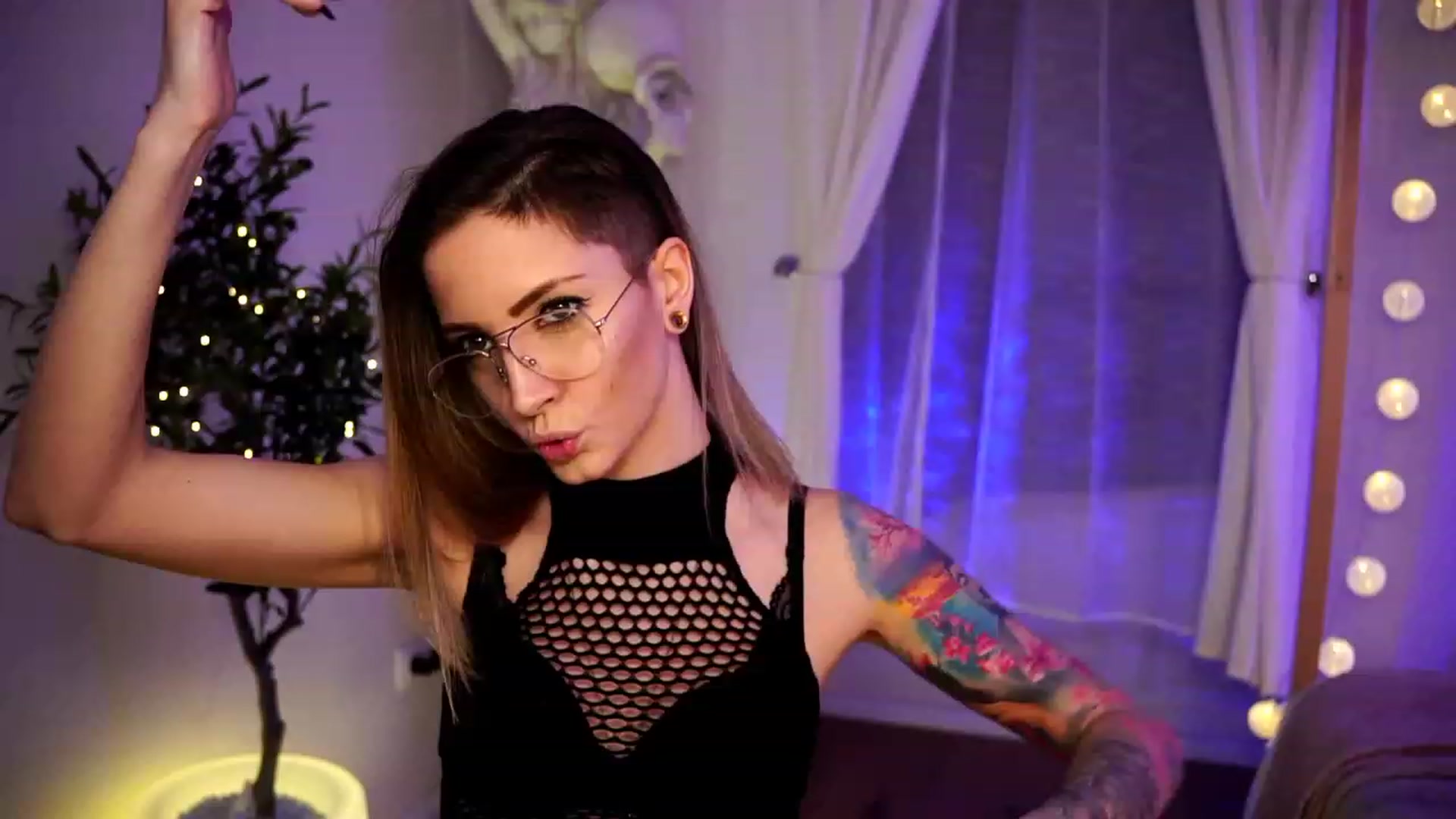 Gallery image thumbnail from Kend_dall's myfreecams stream on, 02/22/2023, 19:33 image 12 of 20