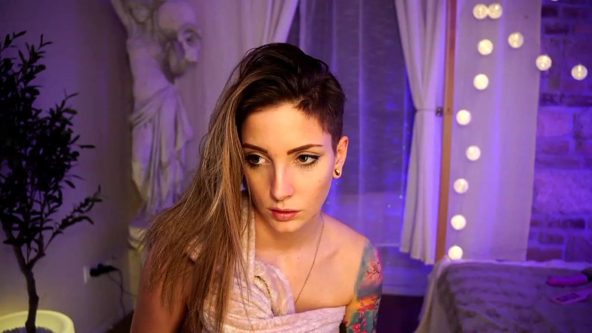 Gallery image thumbnail from Kend_dall's myfreecams stream on, 02/23/2023, 17:19 image 16 of 20