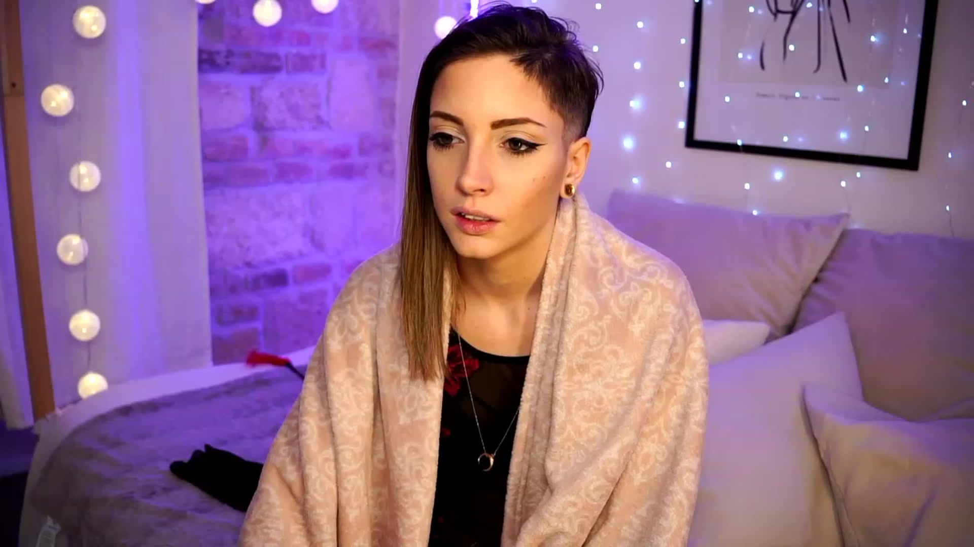 Gallery image thumbnail from Kend_dall's myfreecams stream on, 02/26/2023, 13:22 image 9 of 20