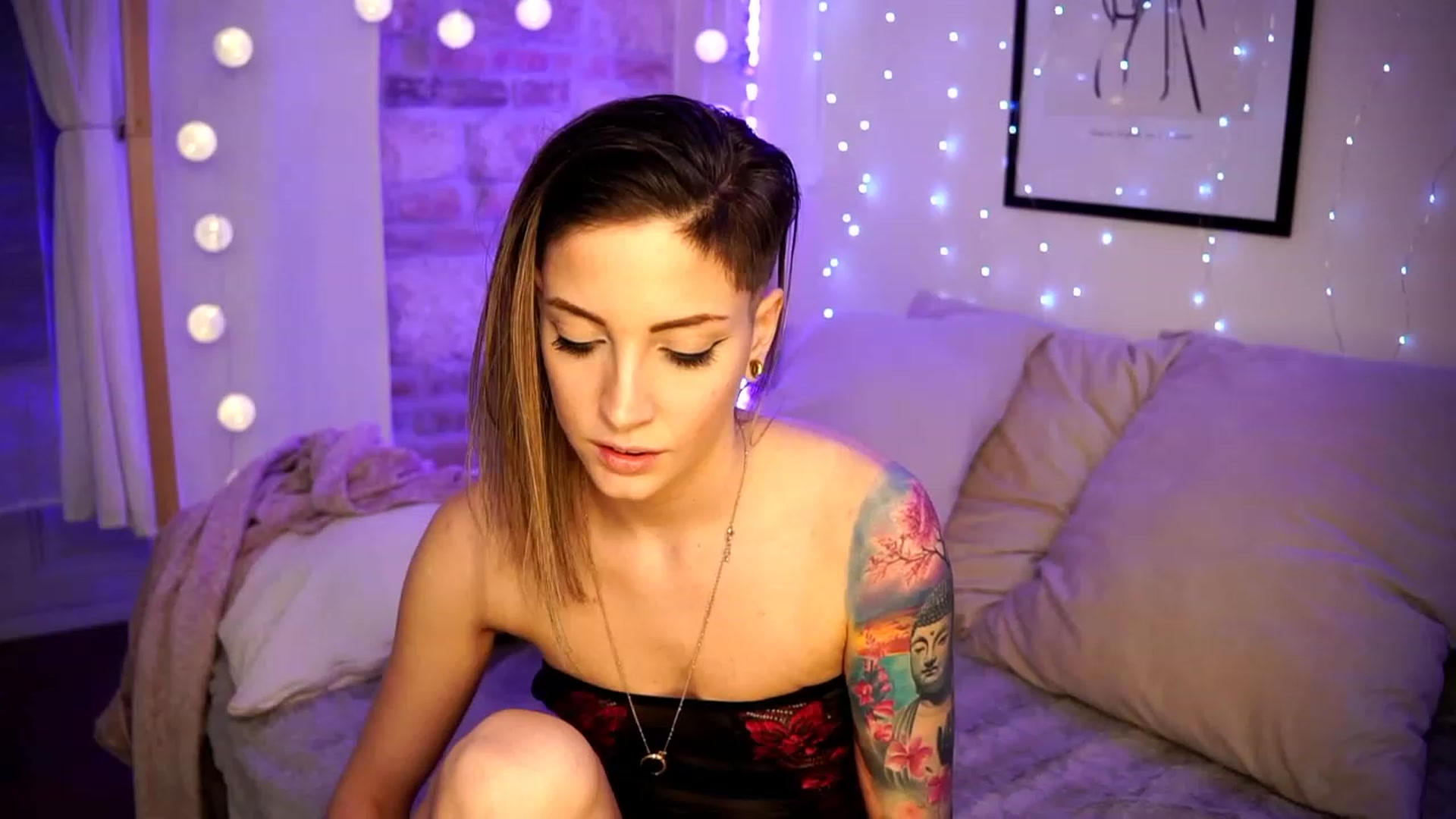 Gallery image thumbnail from Kend_dall's myfreecams stream on, 02/26/2023, 16:26 image 19 of 20