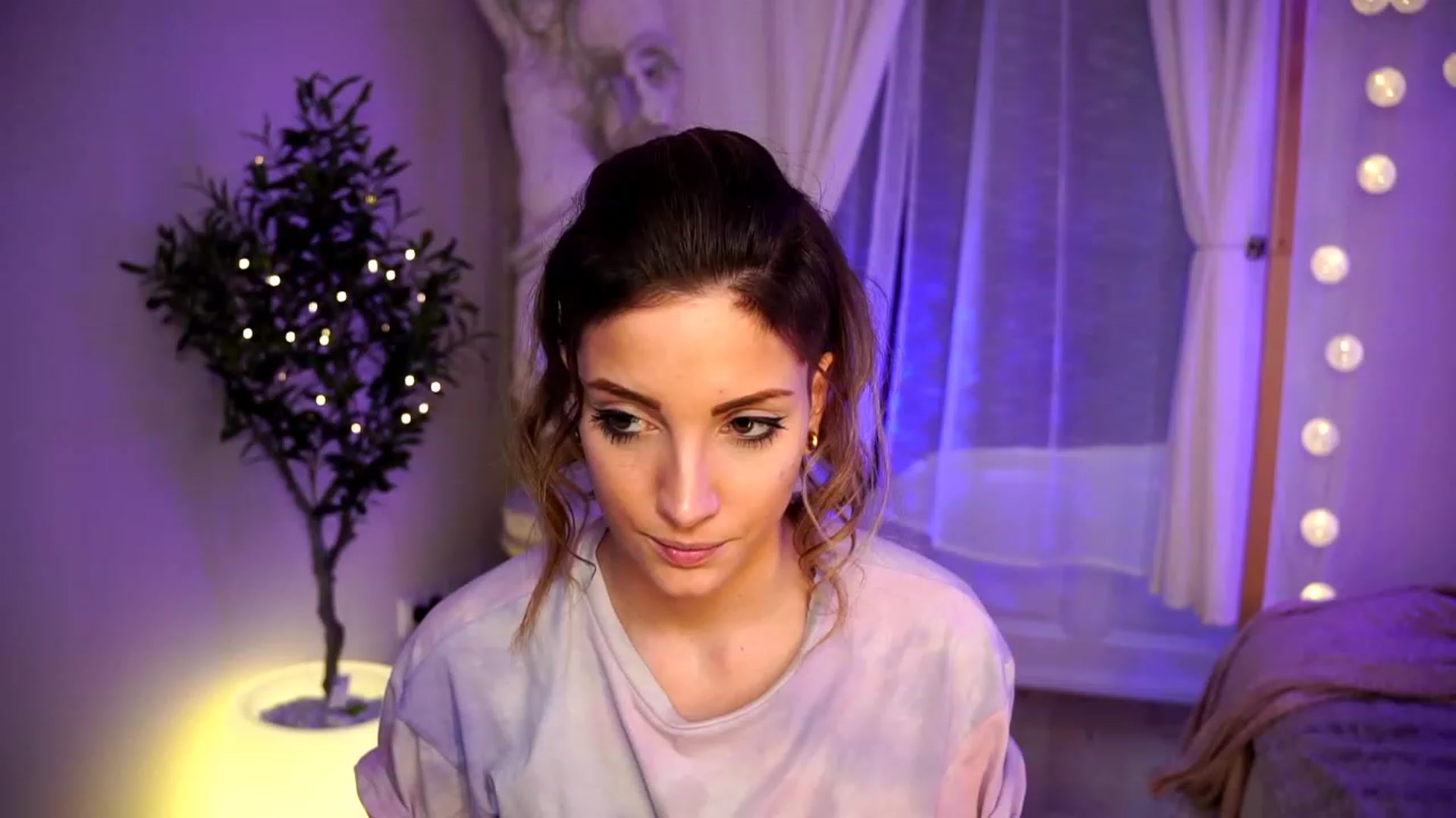 Gallery image thumbnail from Kend_dall's myfreecams stream on, 03/03/2023, 13:41 image 10 of 20