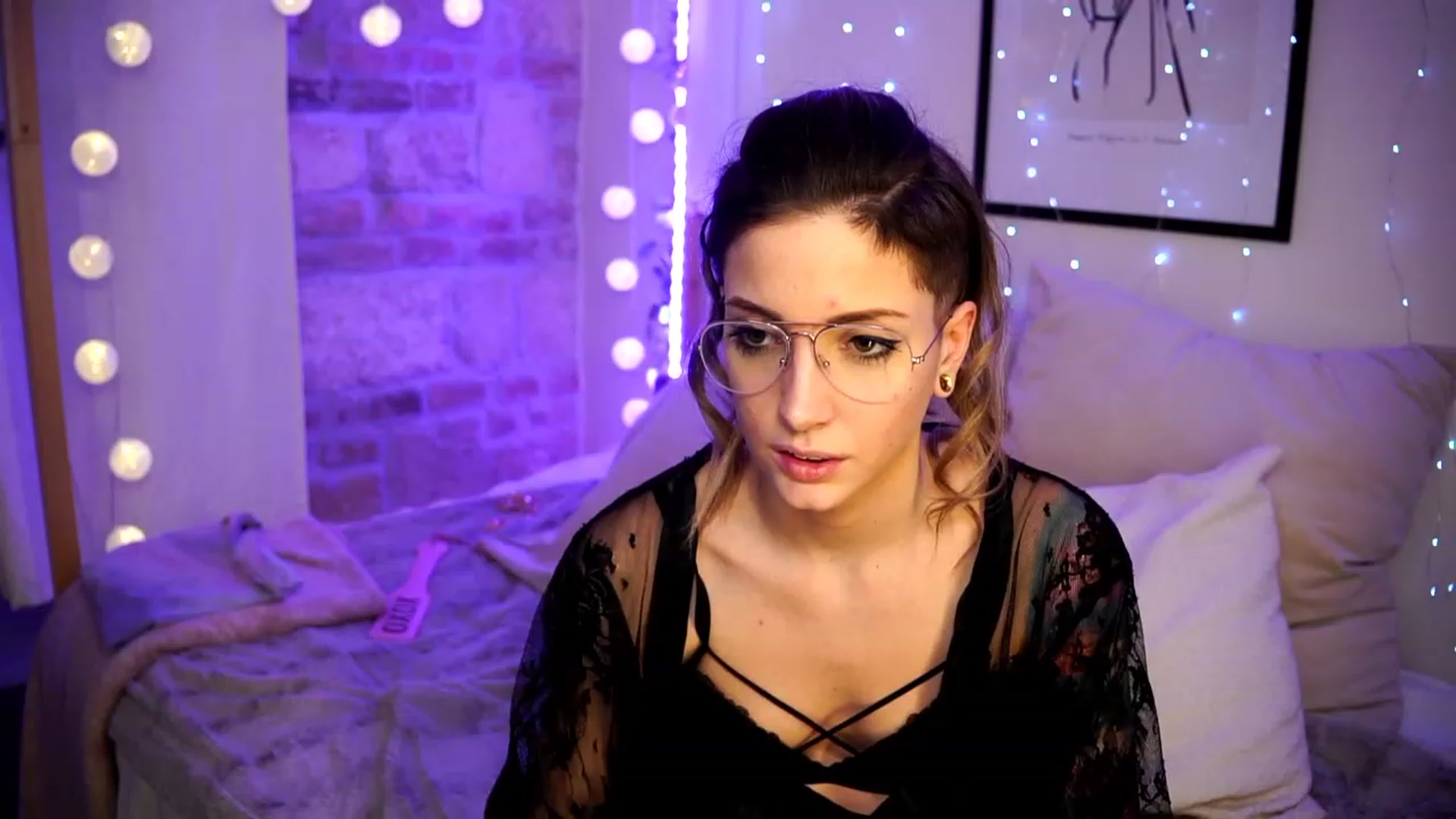 Gallery image thumbnail from Kend_dall's myfreecams stream on, 03/03/2023, 18:33 image 20 of 20