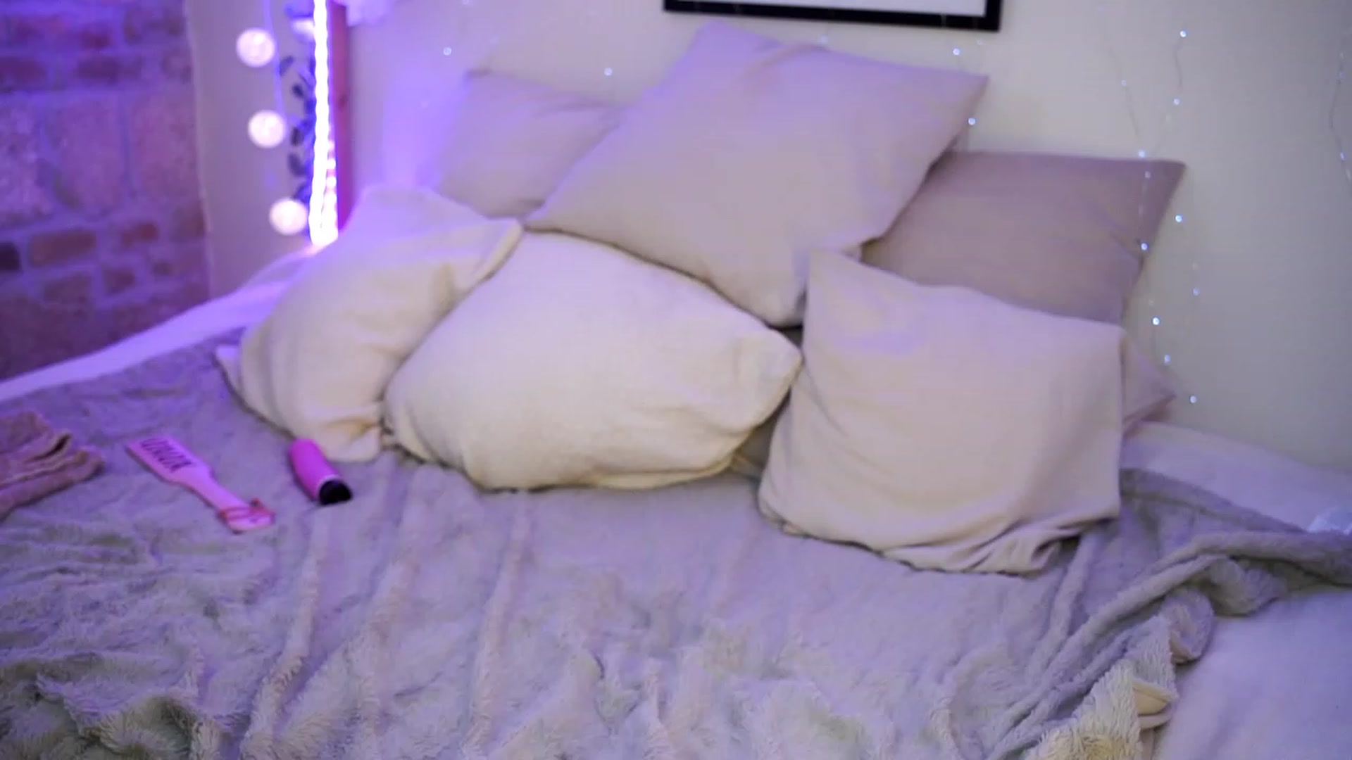 Gallery image thumbnail from Kend_dall's myfreecams stream on, 03/06/2023, 14:47 image 9 of 20