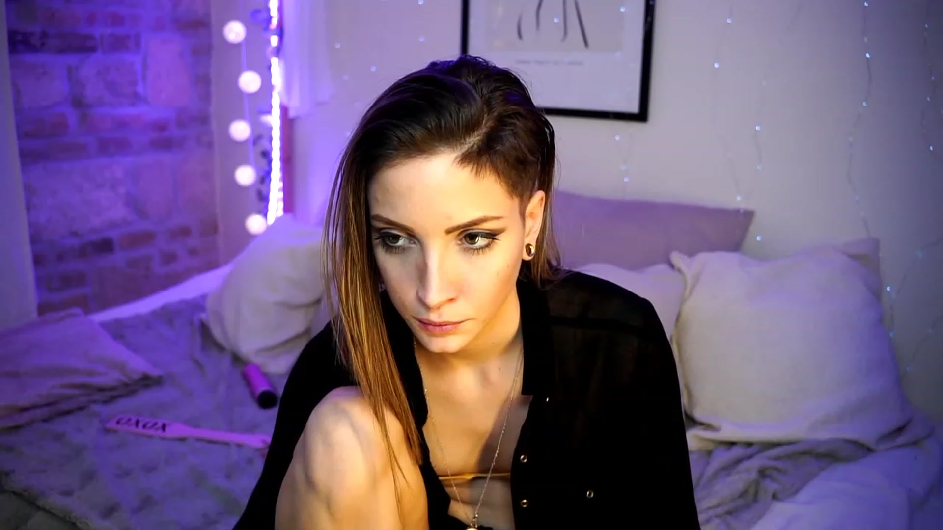 Gallery image thumbnail from Kend_dall's myfreecams stream on, 03/06/2023, 16:32 image 13 of 20