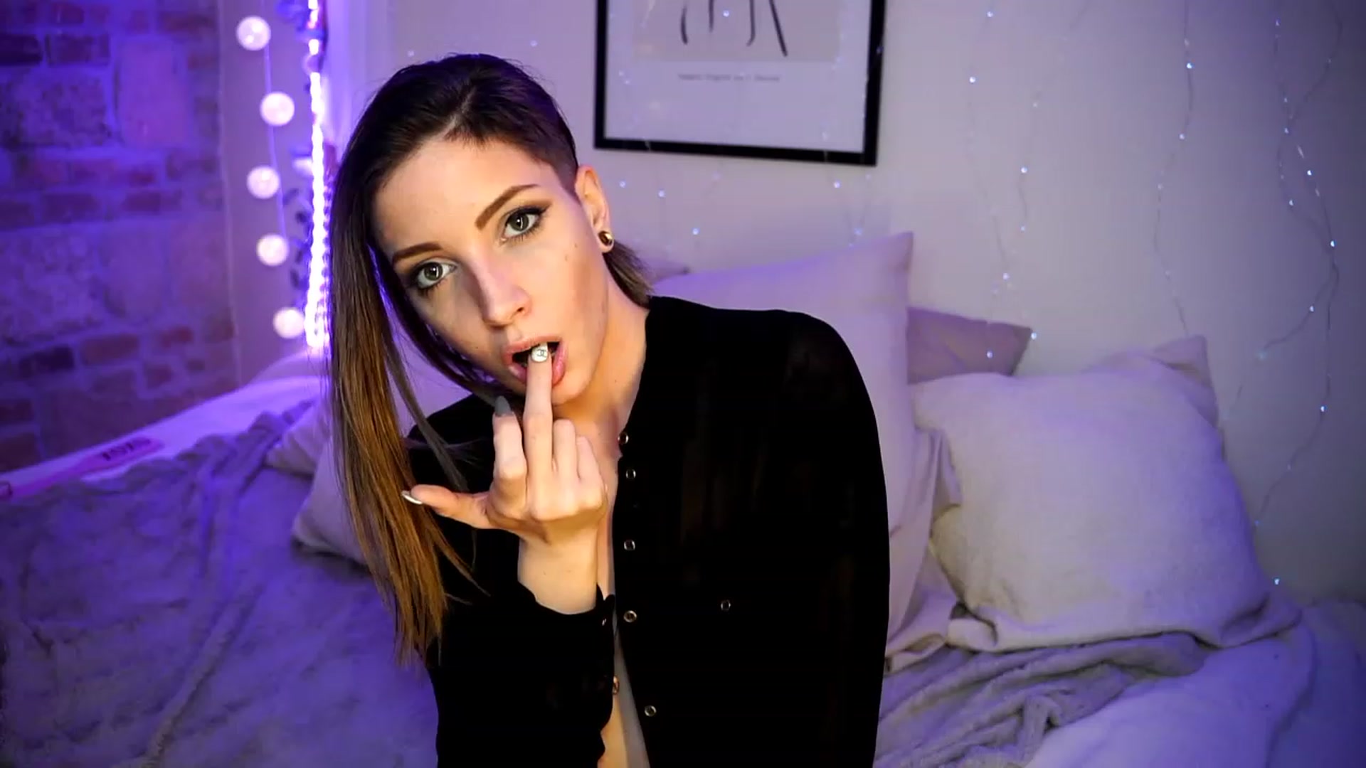 Gallery image thumbnail from Kend_dall's myfreecams stream on, 03/06/2023, 18:34 image 18 of 20