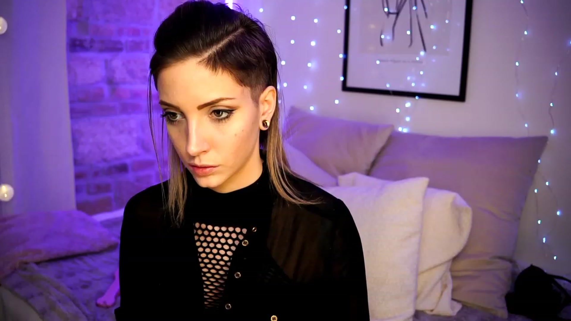 Gallery image thumbnail from Kend_dall's myfreecams stream on, 03/07/2023, 15:02 image 12 of 20