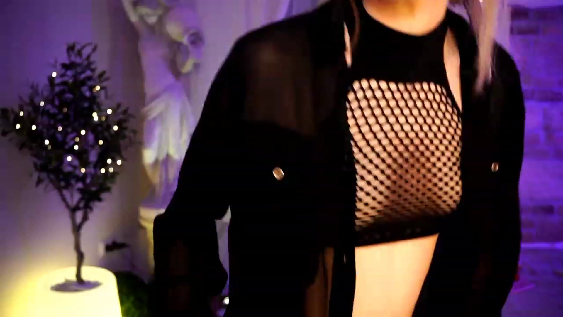 Gallery image thumbnail from Kend_dall's myfreecams stream on, 03/07/2023, 15:02 image 6 of 20
