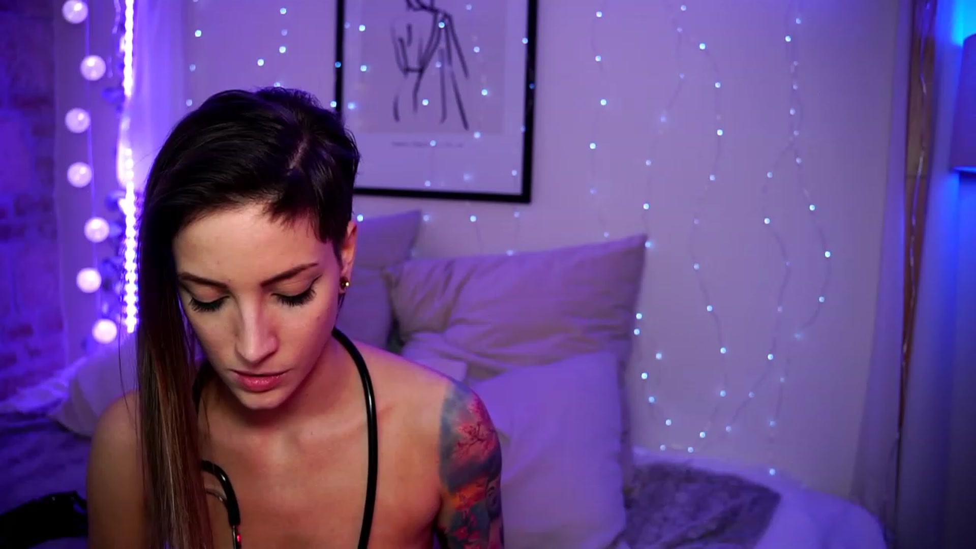Gallery image thumbnail from Kend_dall's myfreecams stream on, 03/18/2023, 15:59 image 16 of 20