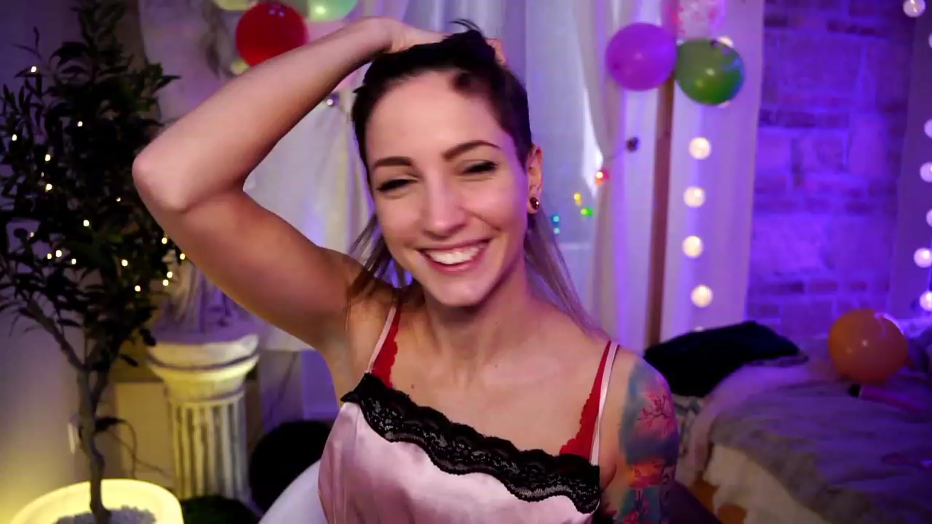 Gallery image thumbnail from Kend_dall's myfreecams stream on, 03/19/2023, 11:48 image 11 of 20