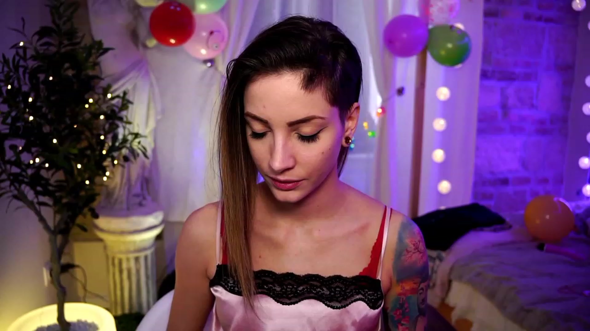 Gallery image thumbnail from Kend_dall's myfreecams stream on, 03/19/2023, 11:48 image 15 of 20