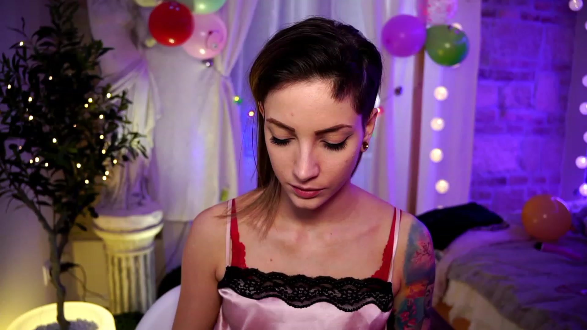 Gallery image thumbnail from Kend_dall's myfreecams stream on, 03/19/2023, 11:48 image 16 of 20