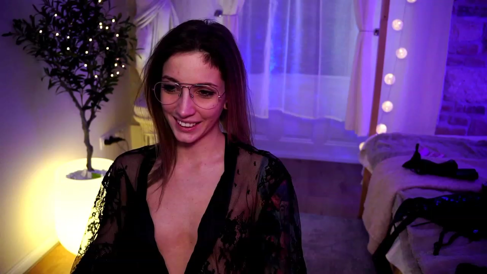 Gallery image thumbnail from Kend_dall's myfreecams stream on, 03/20/2023, 14:05 image 19 of 20