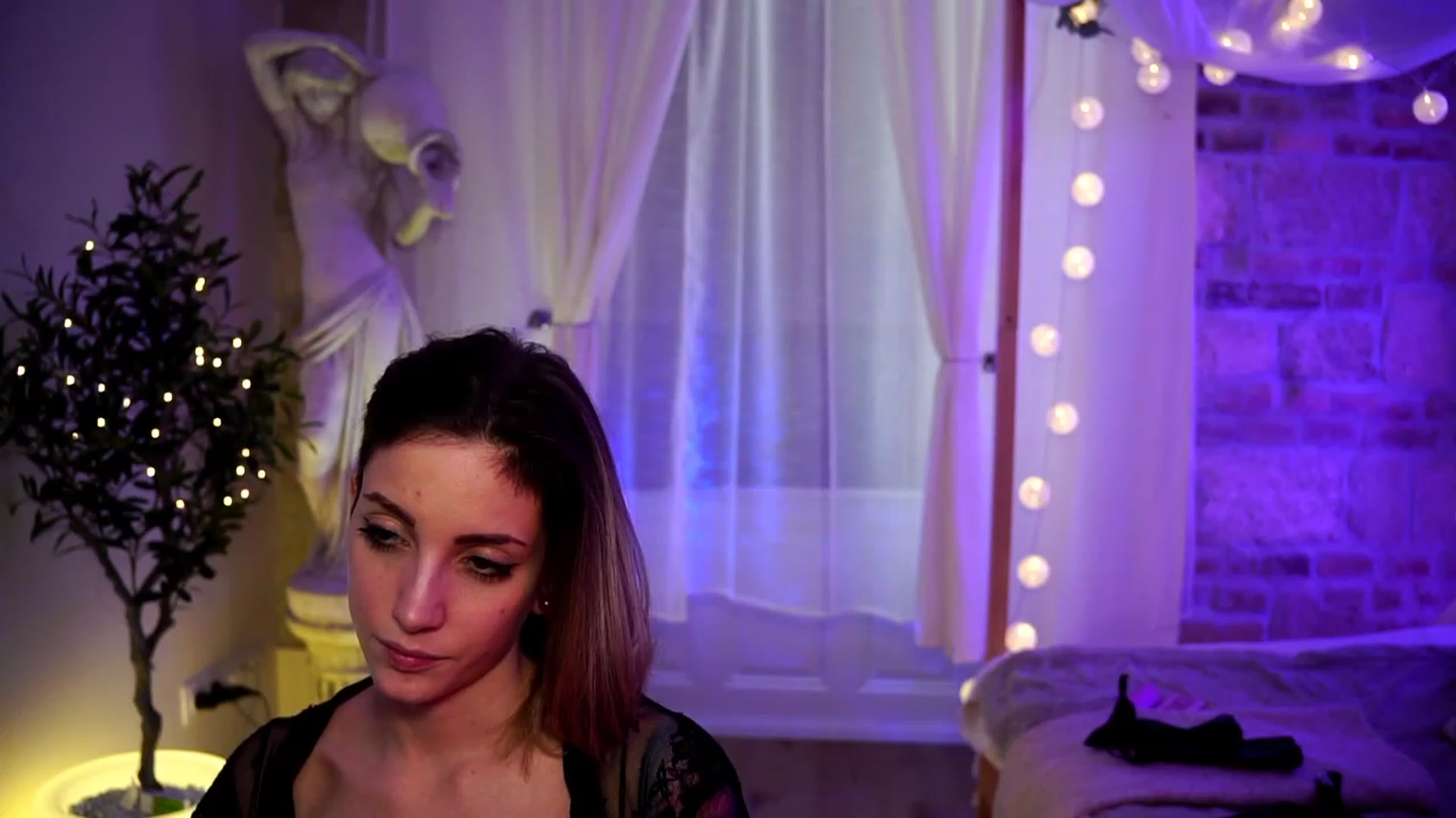 Gallery image thumbnail from Kend_dall's myfreecams stream on, 03/20/2023, 14:05 image 15 of 20