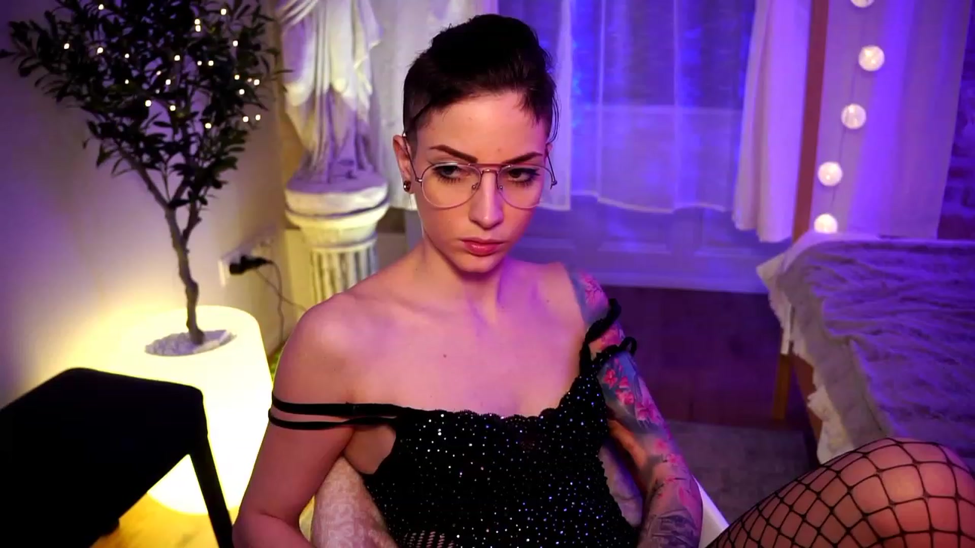 Gallery image thumbnail from Kend_dall's myfreecams stream on, 03/26/2023, 12:43 image 11 of 20