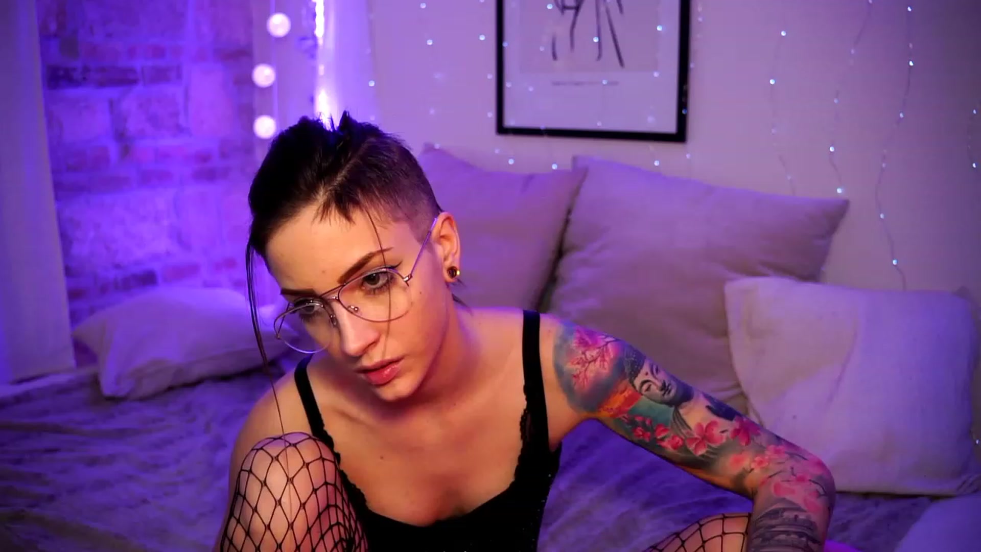 Gallery image thumbnail from Kend_dall's myfreecams stream on, 03/26/2023, 12:43 image 15 of 20