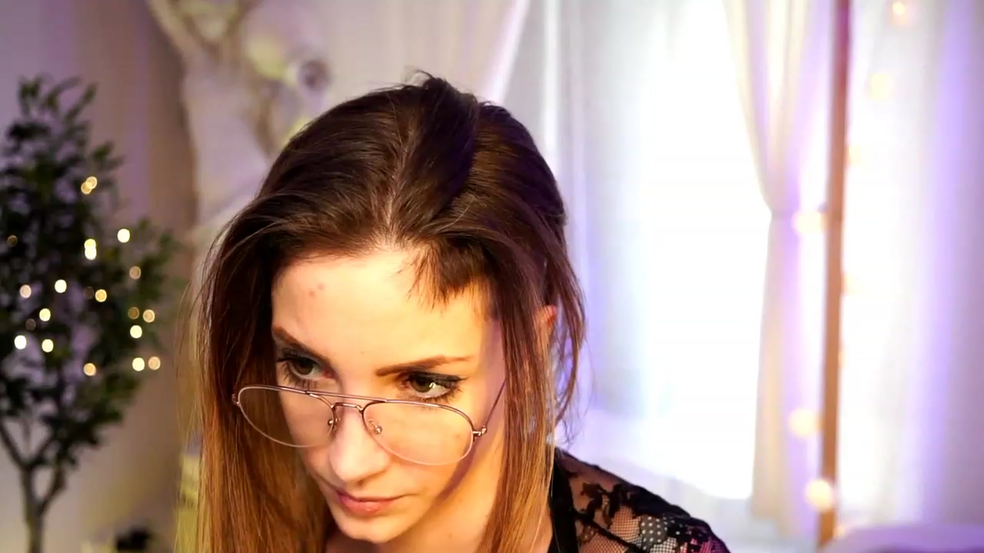 Gallery image thumbnail from Kend_dall's myfreecams stream on, 03/28/2023, 15:18 image 4 of 20