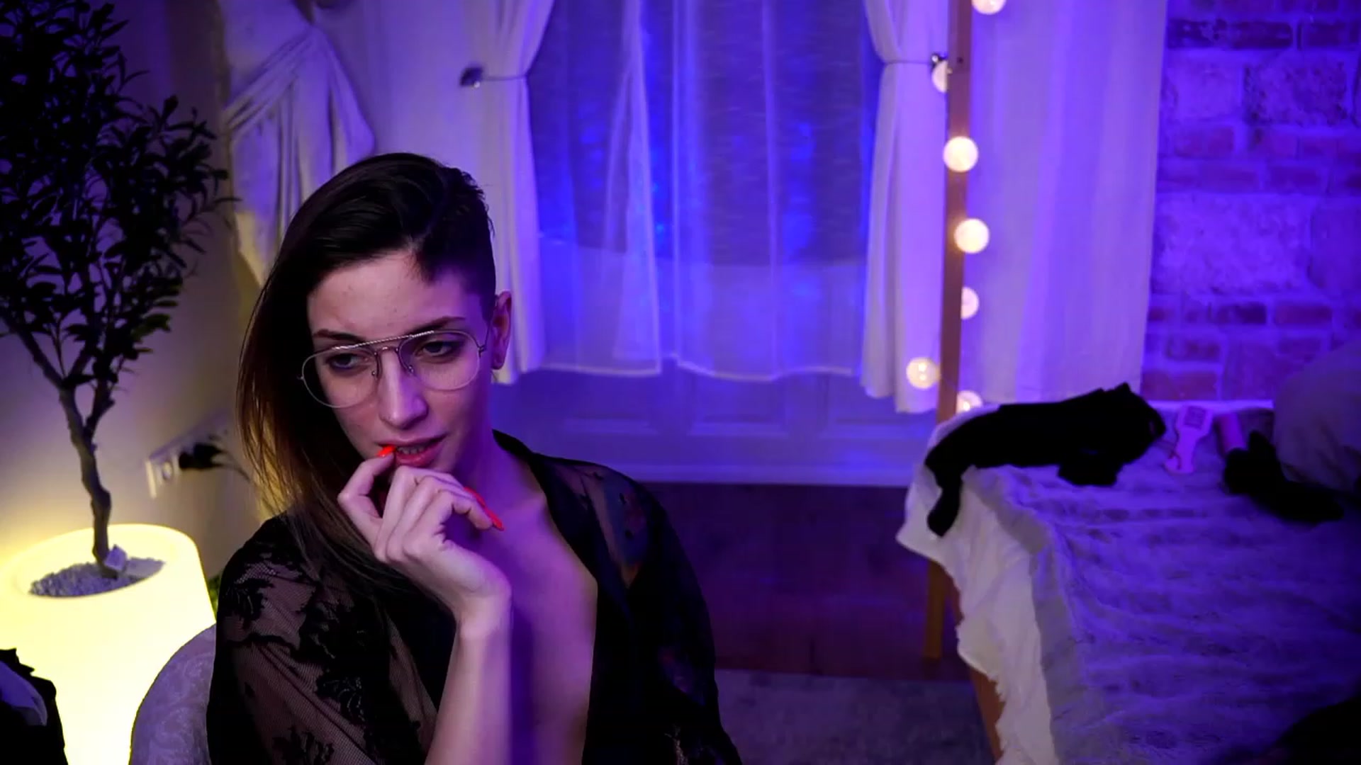 Gallery image thumbnail from Kend_dall's myfreecams stream on, 03/30/2023, 07:23 image 19 of 20