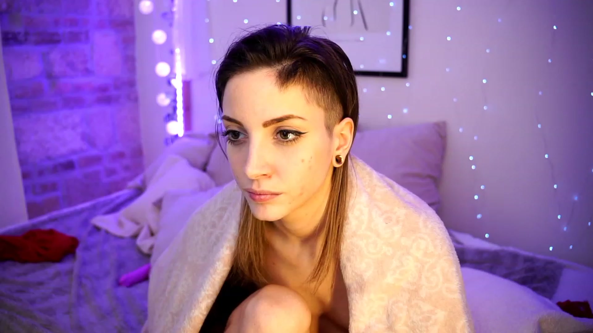 Gallery image thumbnail from Kend_dall's myfreecams stream on, 03/31/2023, 14:57 image 16 of 20
