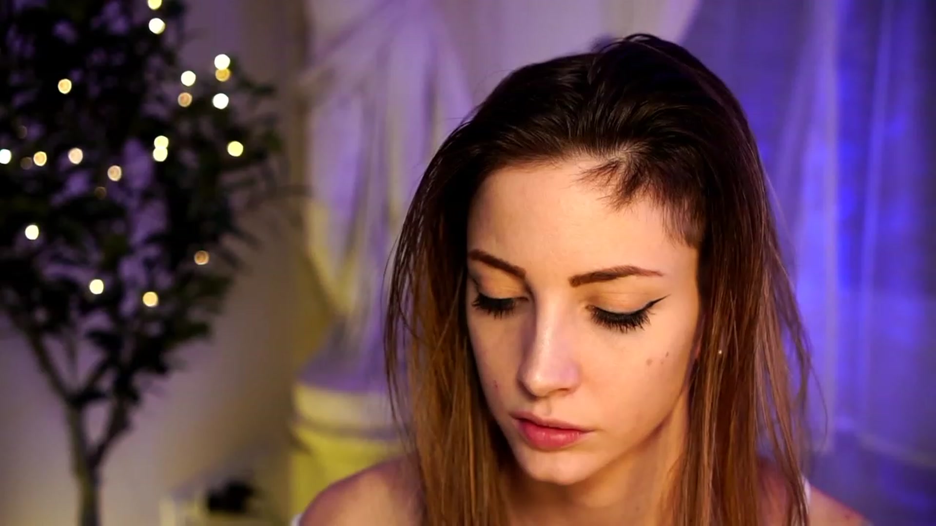 Gallery image thumbnail from Kend_dall's myfreecams stream on, 04/09/2023, 14:16 image 14 of 20