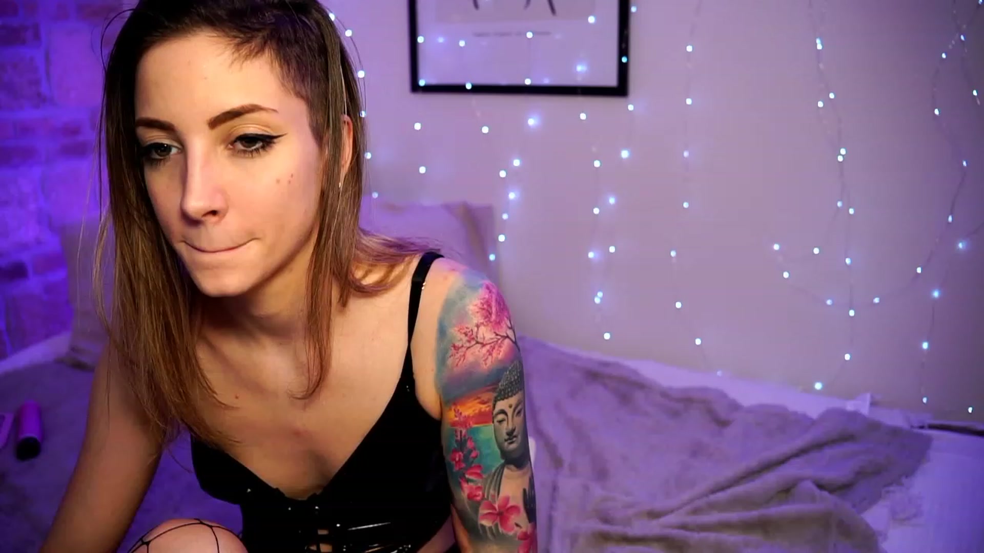 Gallery image thumbnail from Kend_dall's myfreecams stream on, 04/12/2023, 15:06 image 12 of 20