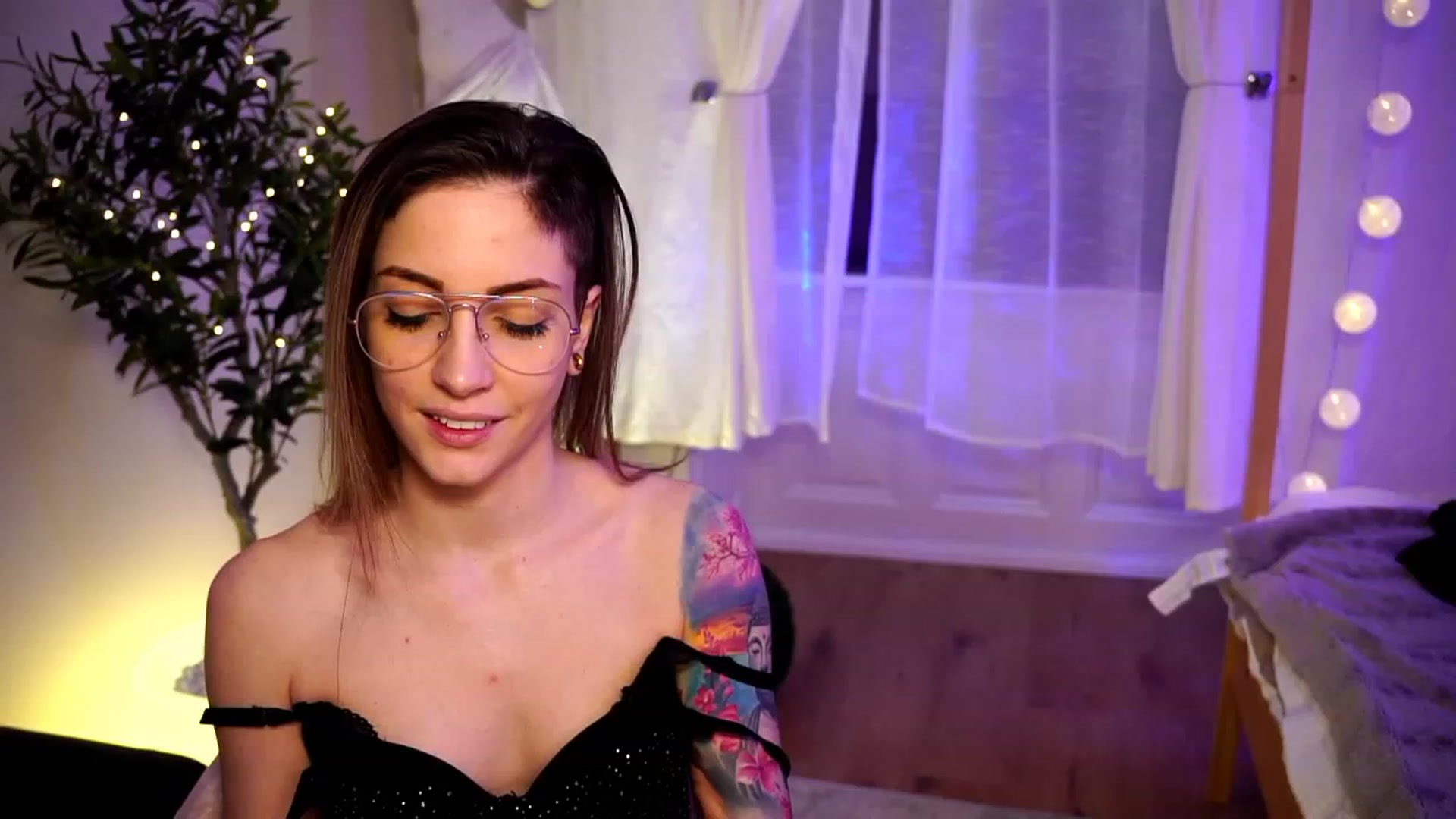 Gallery image thumbnail from Kend_dall's myfreecams stream on, 04/13/2023, 08:57 image 11 of 20