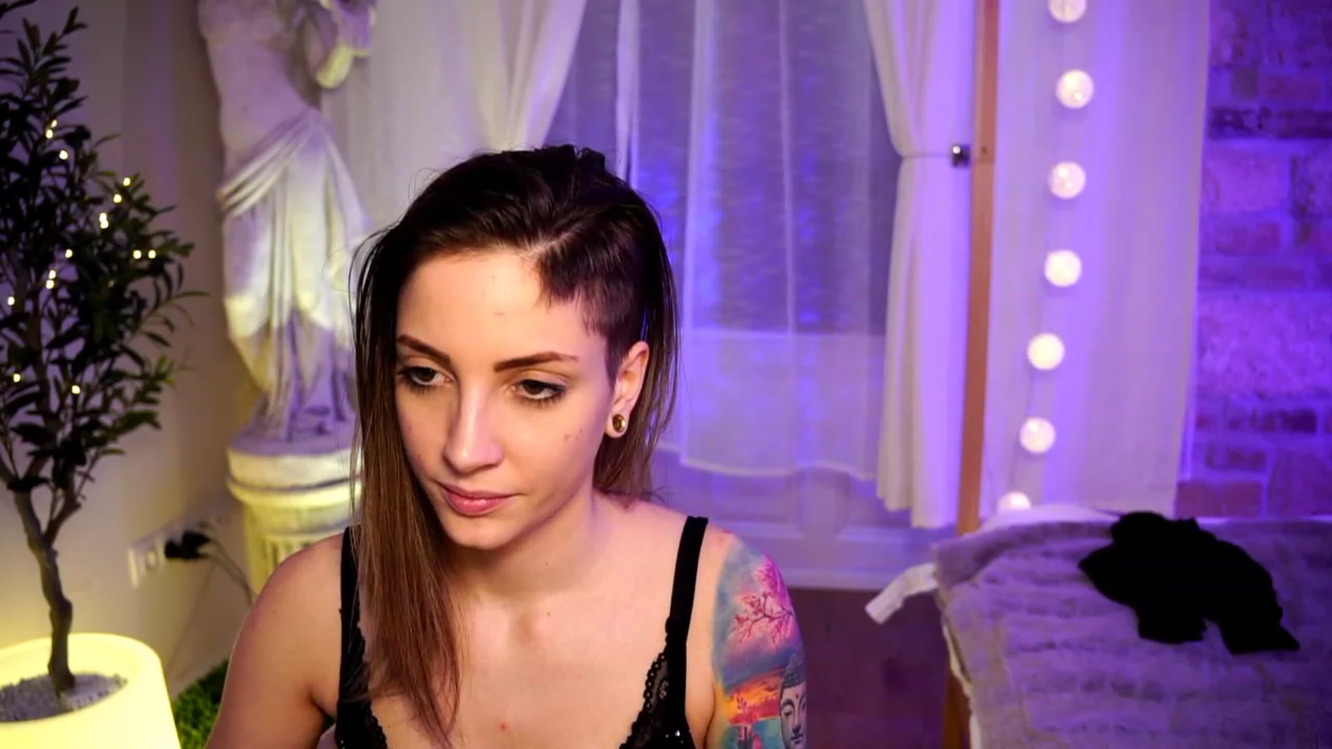 Gallery image thumbnail from Kend_dall's myfreecams stream on, 04/13/2023, 11:02 image 7 of 20