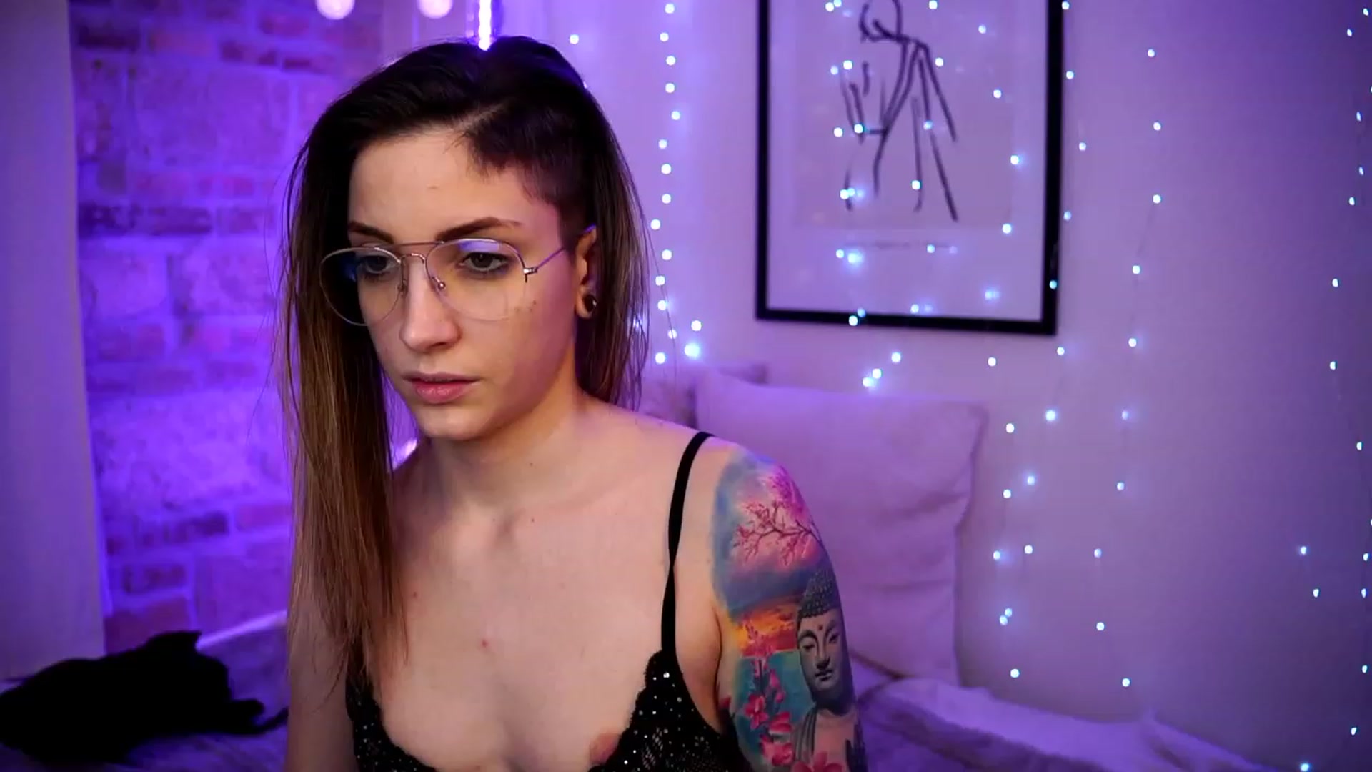 Gallery image thumbnail from Kend_dall's myfreecams stream on, 04/13/2023, 12:09 image 1 of 20