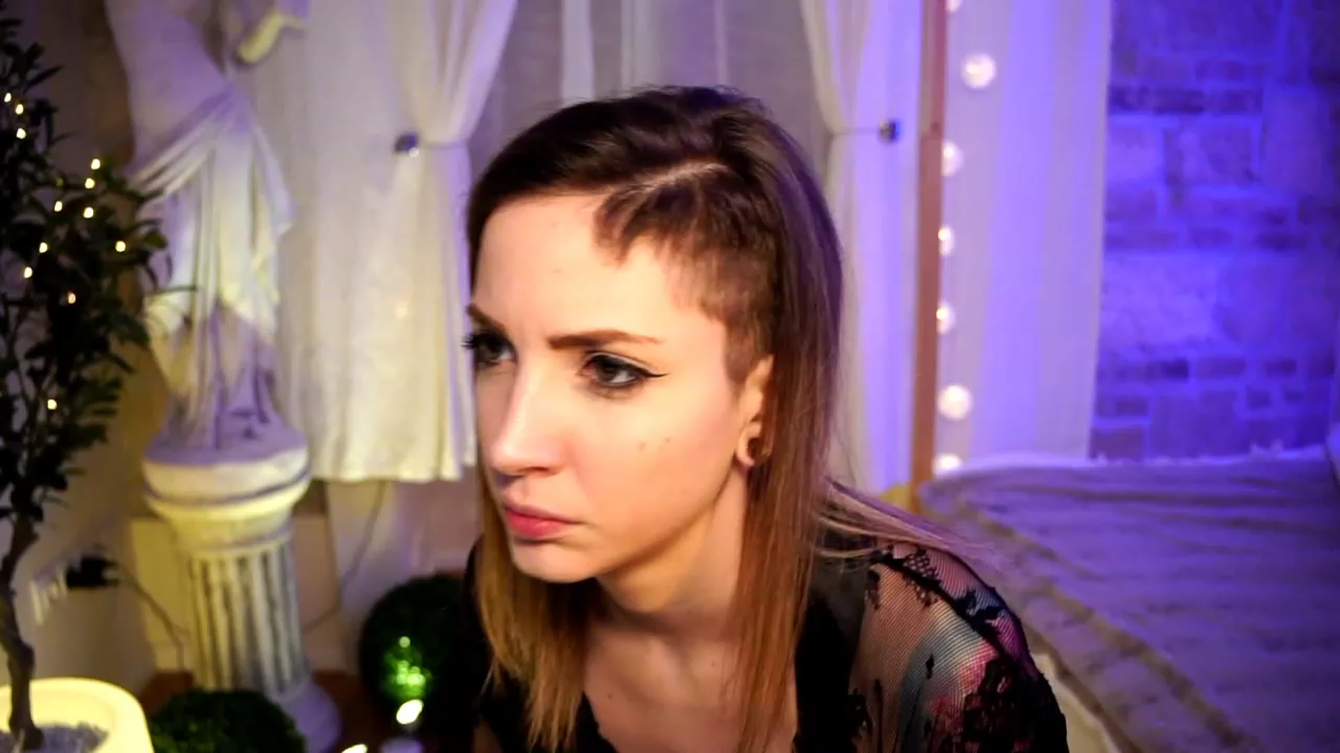 Gallery image thumbnail from Kend_dall's myfreecams stream on, 04/15/2023, 13:12 image 1 of 20