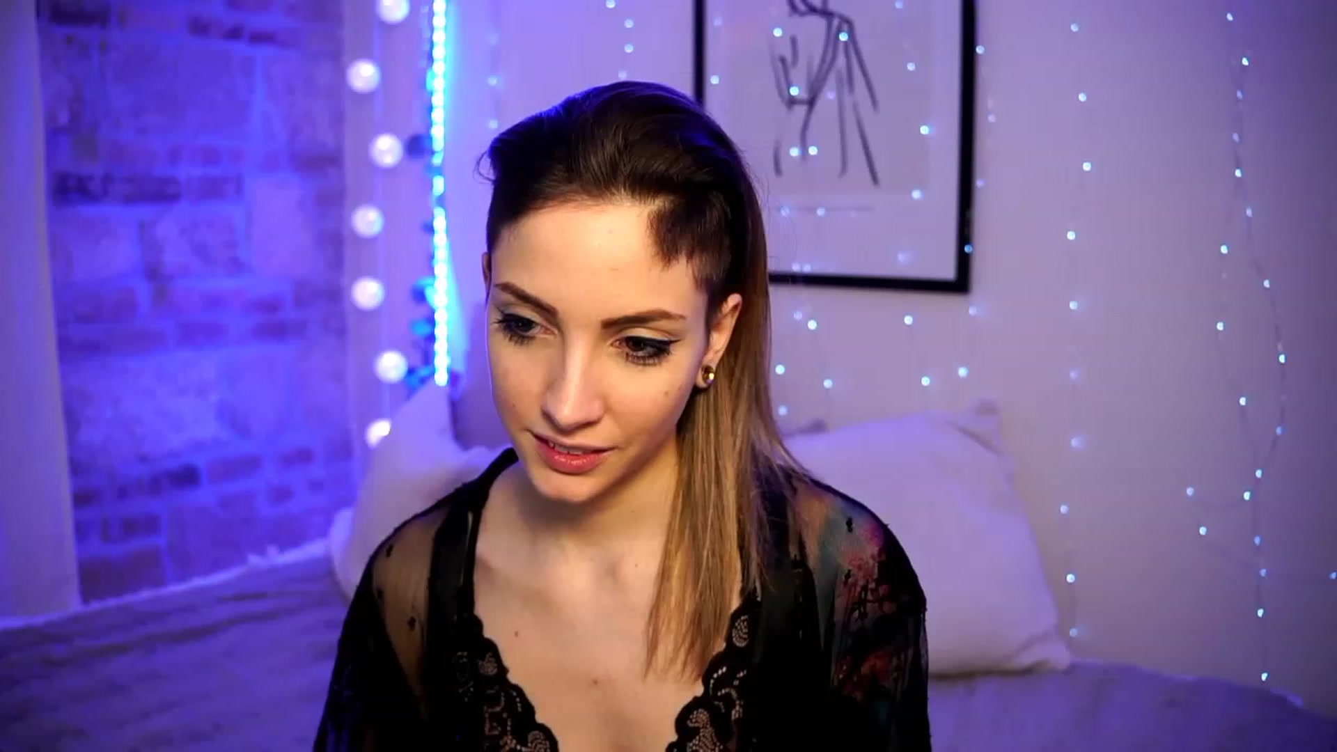 Gallery image thumbnail from Kend_dall's myfreecams stream on, 04/15/2023, 13:12 image 7 of 20