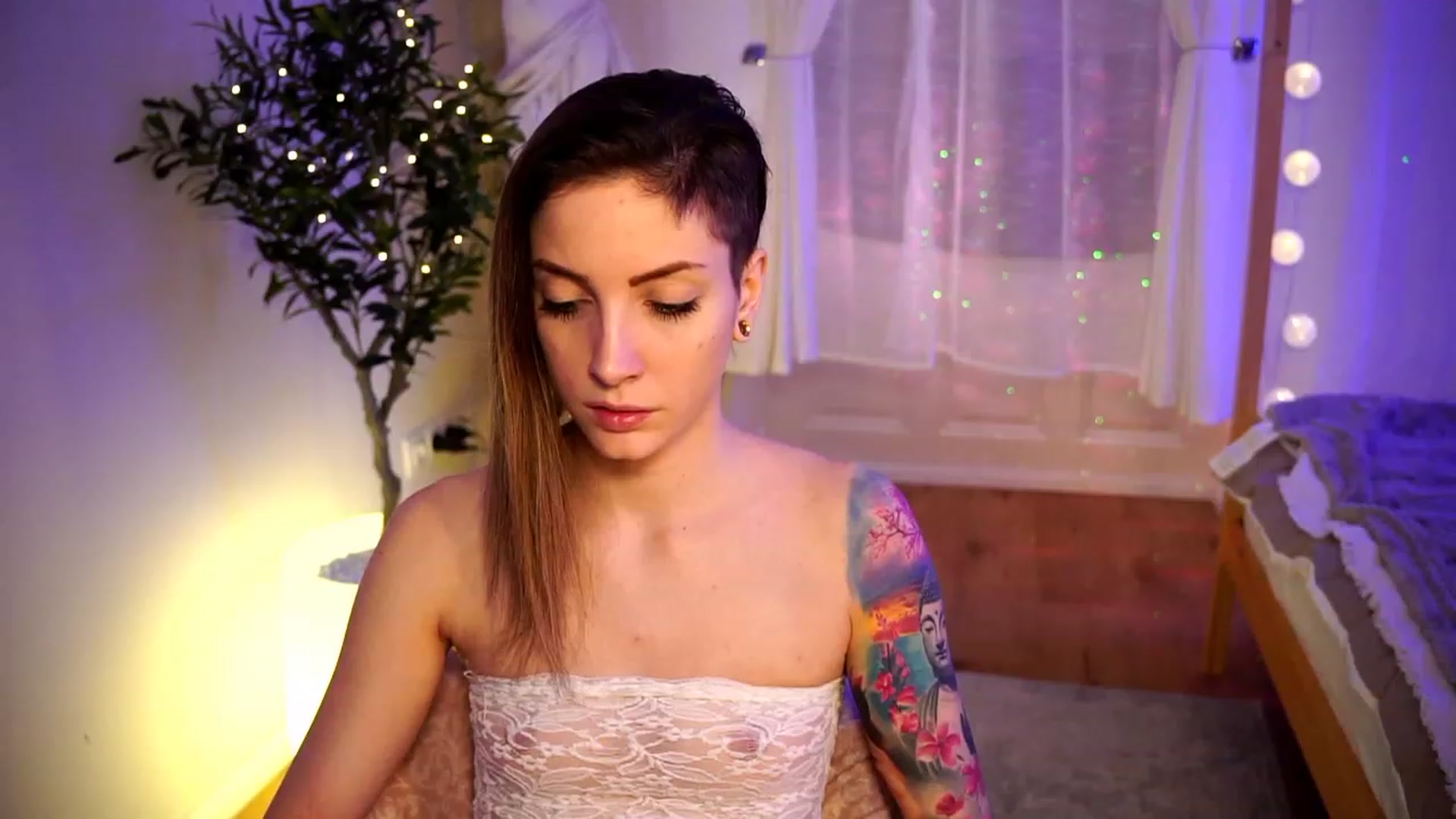 Gallery image thumbnail from Kend_dall's myfreecams stream on, 04/16/2023, 08:16 image 5 of 20