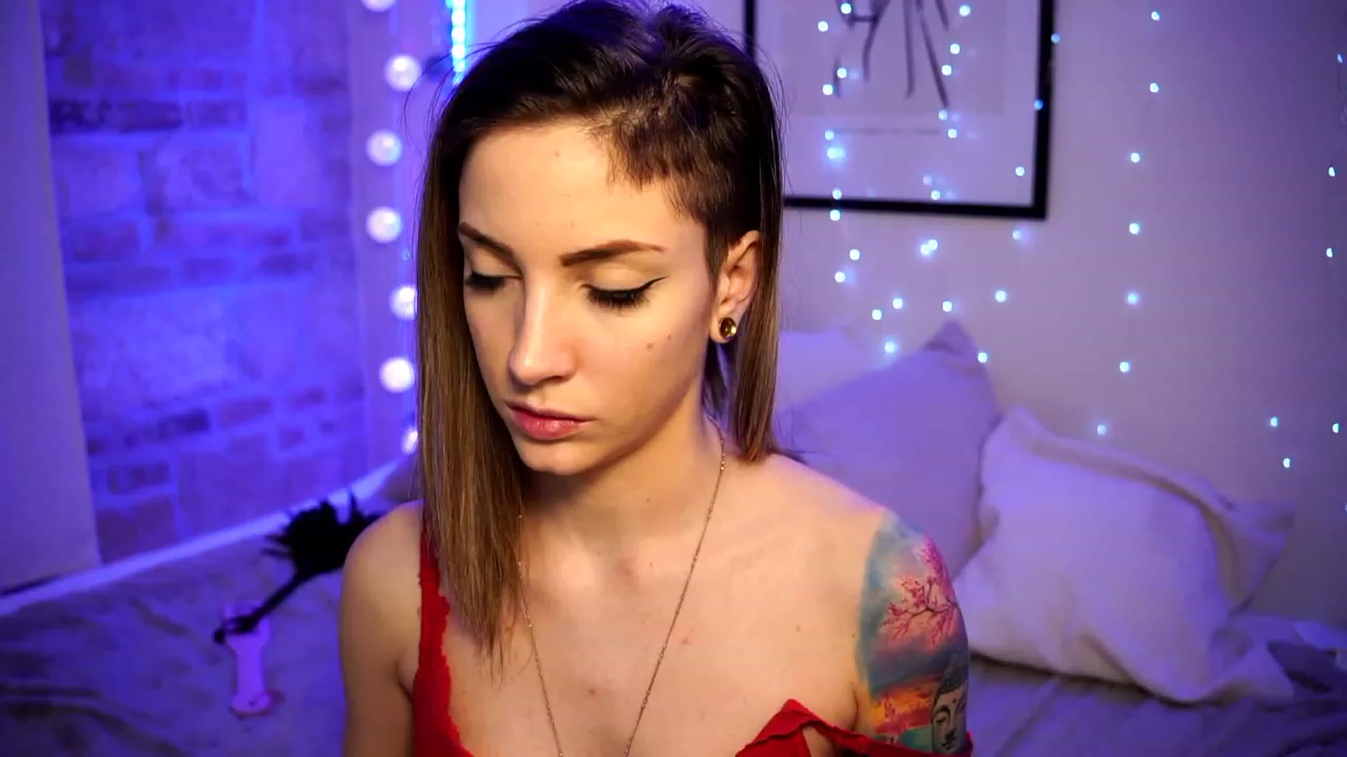 Gallery image thumbnail from Kend_dall's myfreecams stream on, 04/17/2023, 05:56 image 17 of 20