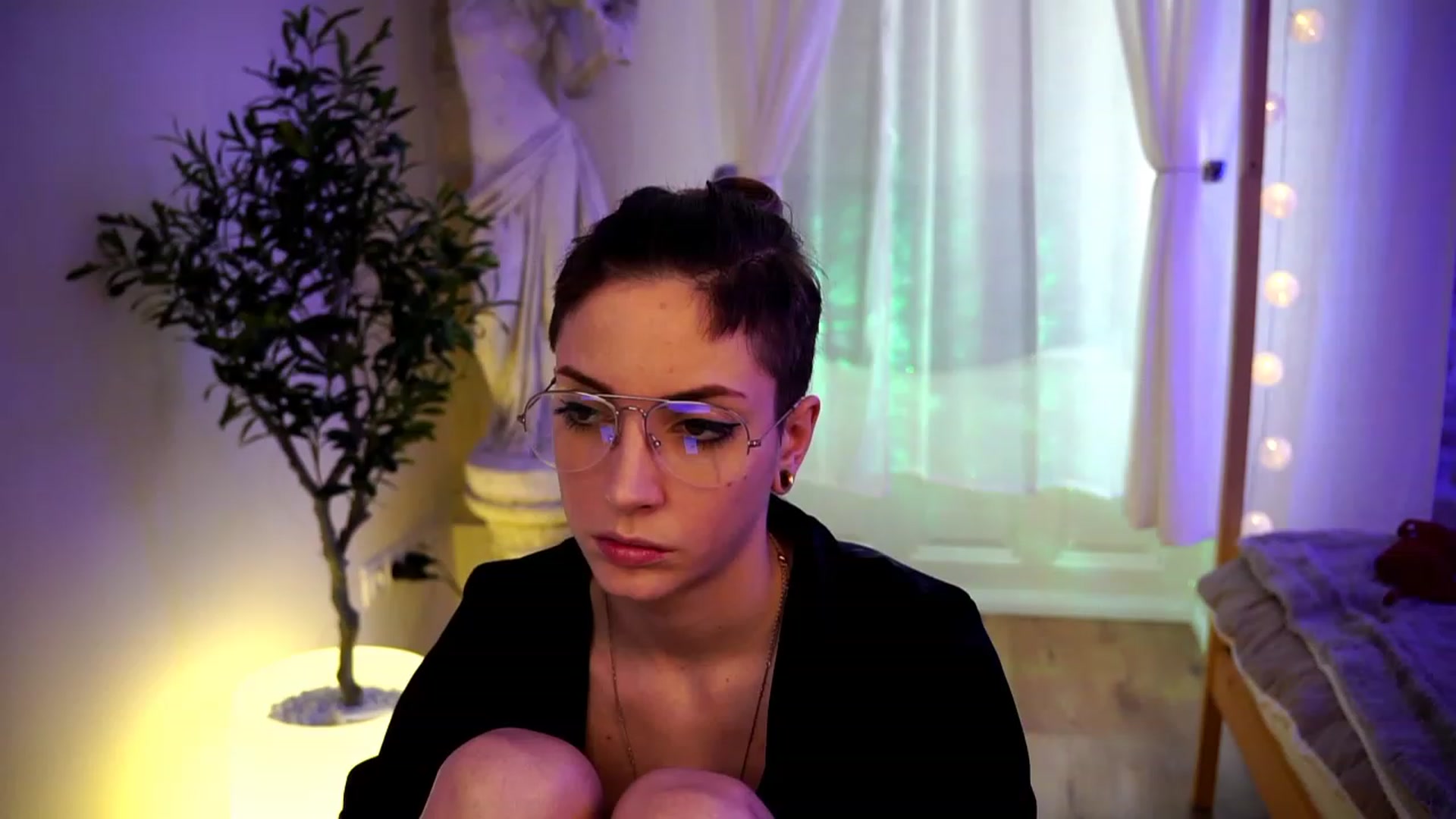 Gallery image thumbnail from Kend_dall's myfreecams stream on, 04/17/2023, 10:11 image 8 of 20