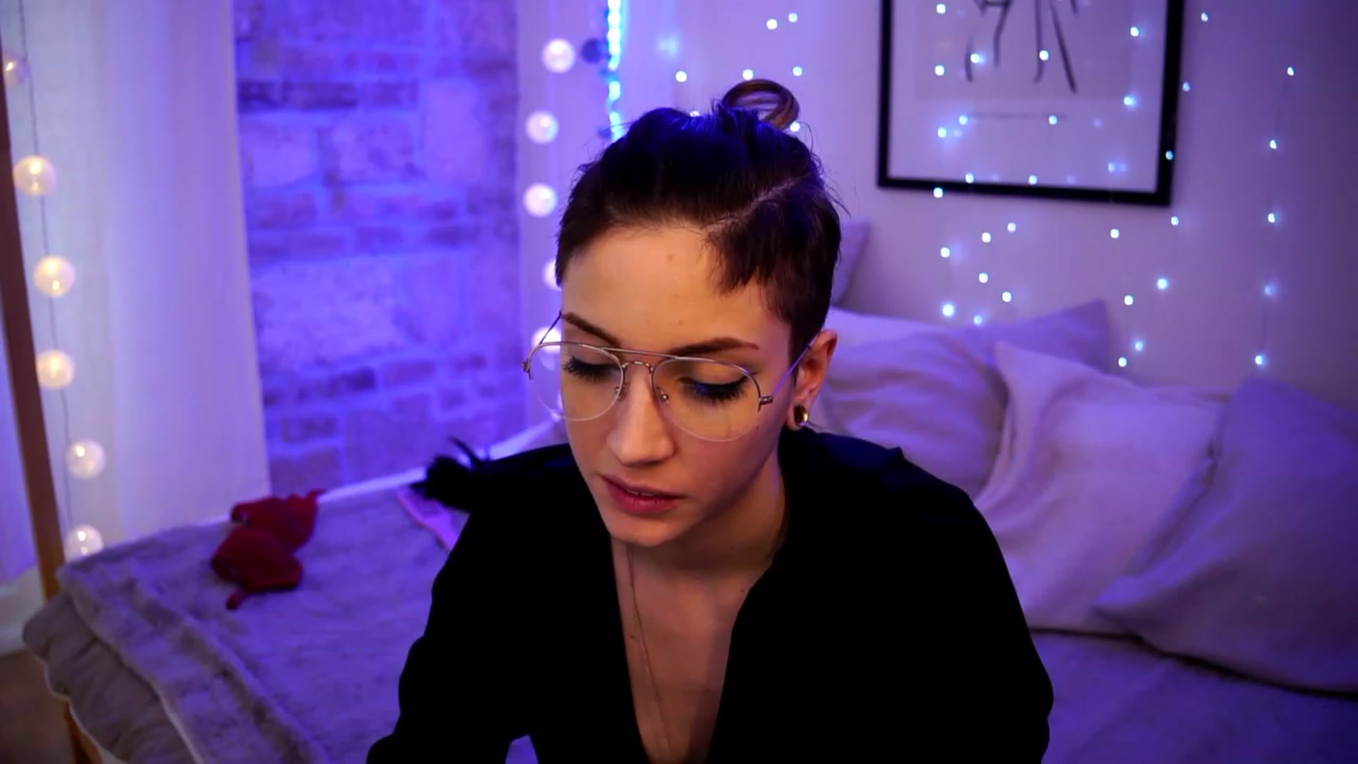 Gallery image thumbnail from Kend_dall's myfreecams stream on, 04/17/2023, 10:11 image 20 of 20