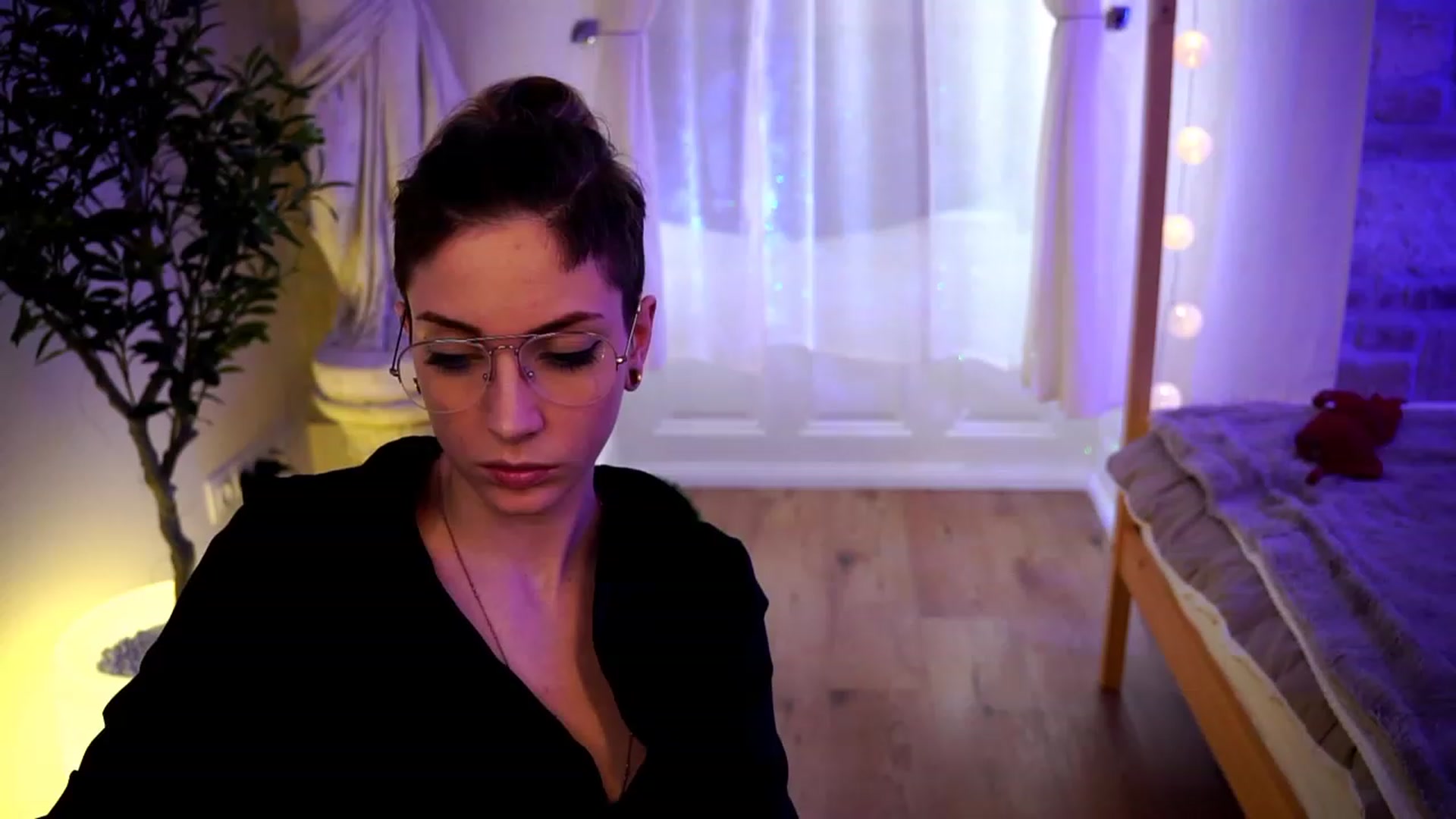 Gallery image thumbnail from Kend_dall's myfreecams stream on, 04/17/2023, 10:11 image 3 of 20