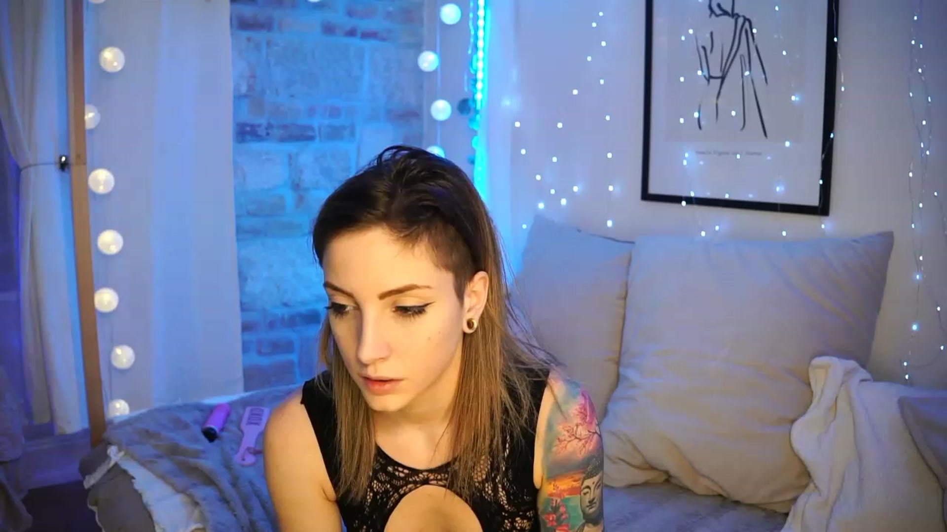 Gallery image thumbnail from Kend_dall's myfreecams stream on, 04/20/2023, 12:57 image 4 of 20