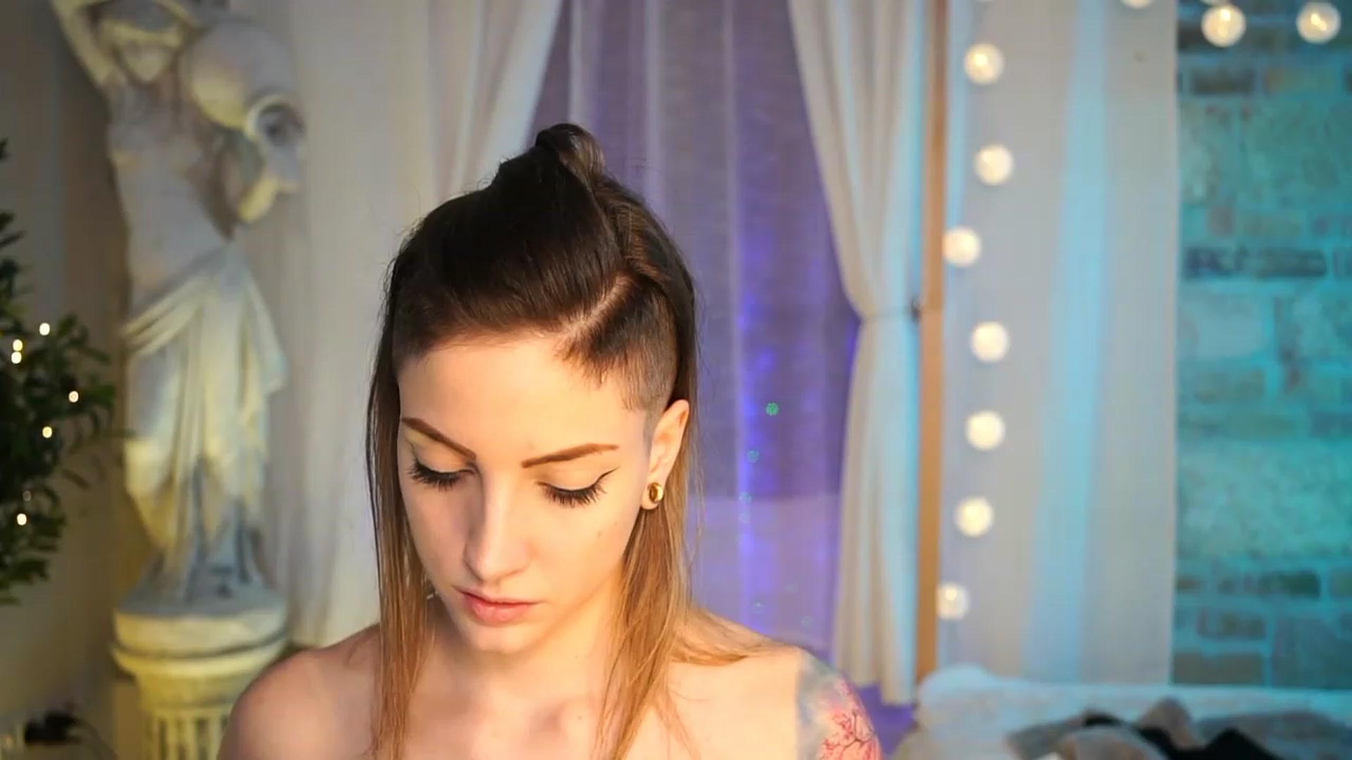 Gallery image thumbnail from Kend_dall's myfreecams stream on, 04/24/2023, 12:59 image 20 of 20
