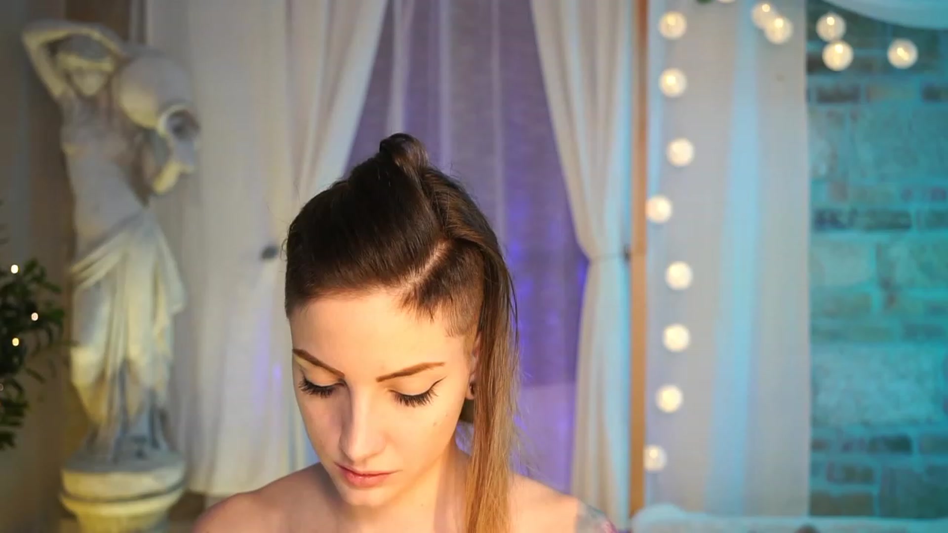 Gallery image thumbnail from Kend_dall's myfreecams stream on, 04/24/2023, 12:59 image 9 of 20