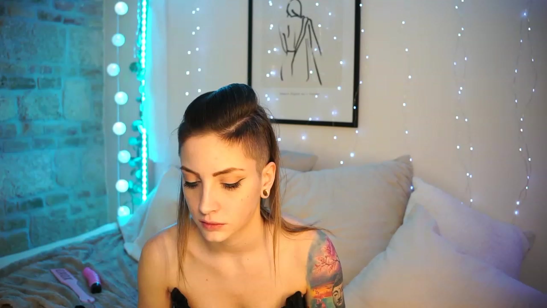 Gallery image thumbnail from Kend_dall's myfreecams stream on, 04/27/2023, 14:02 image 10 of 20