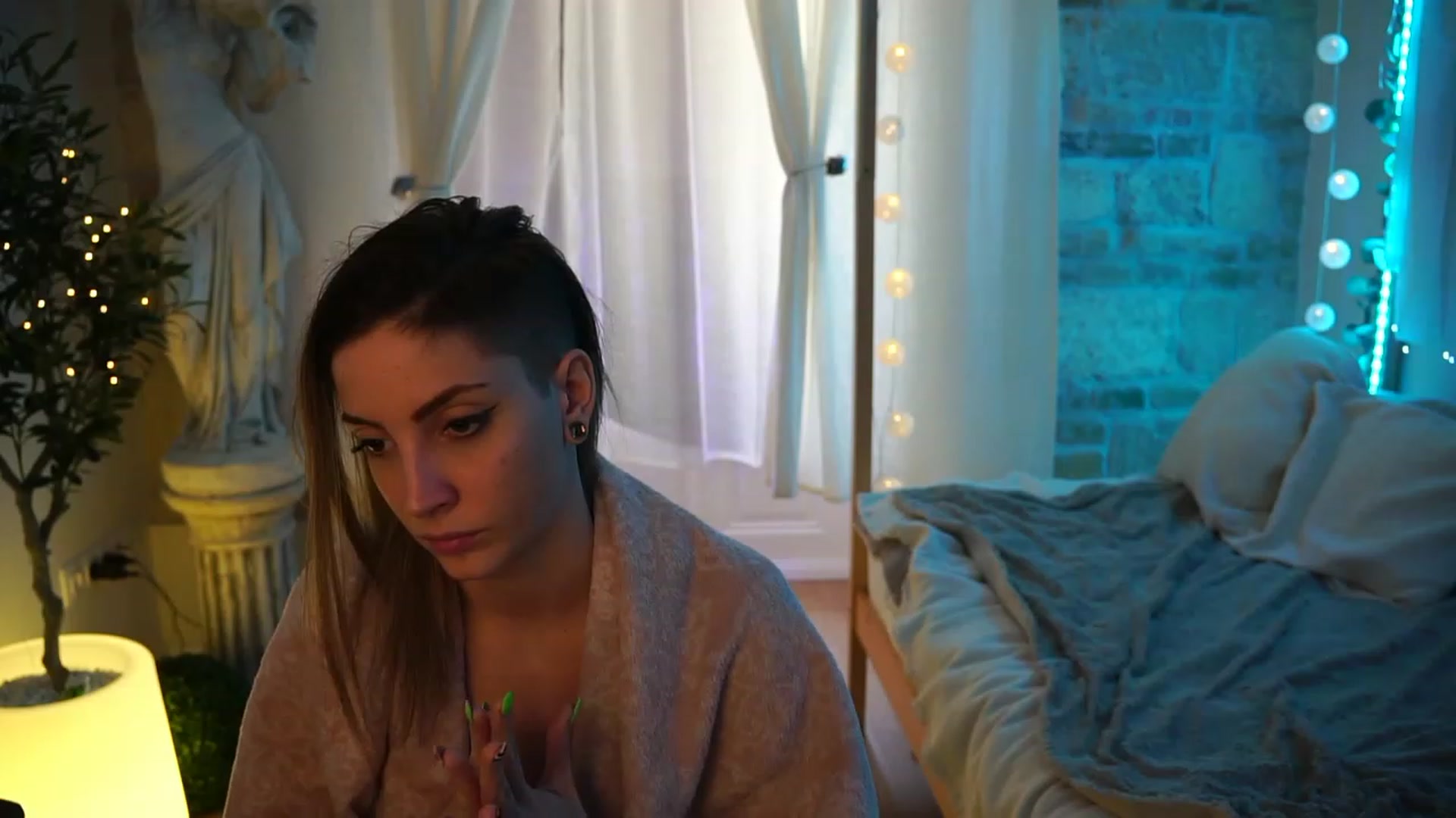 Gallery image thumbnail from Kend_dall's myfreecams stream on, 05/01/2023, 09:28 image 20 of 20