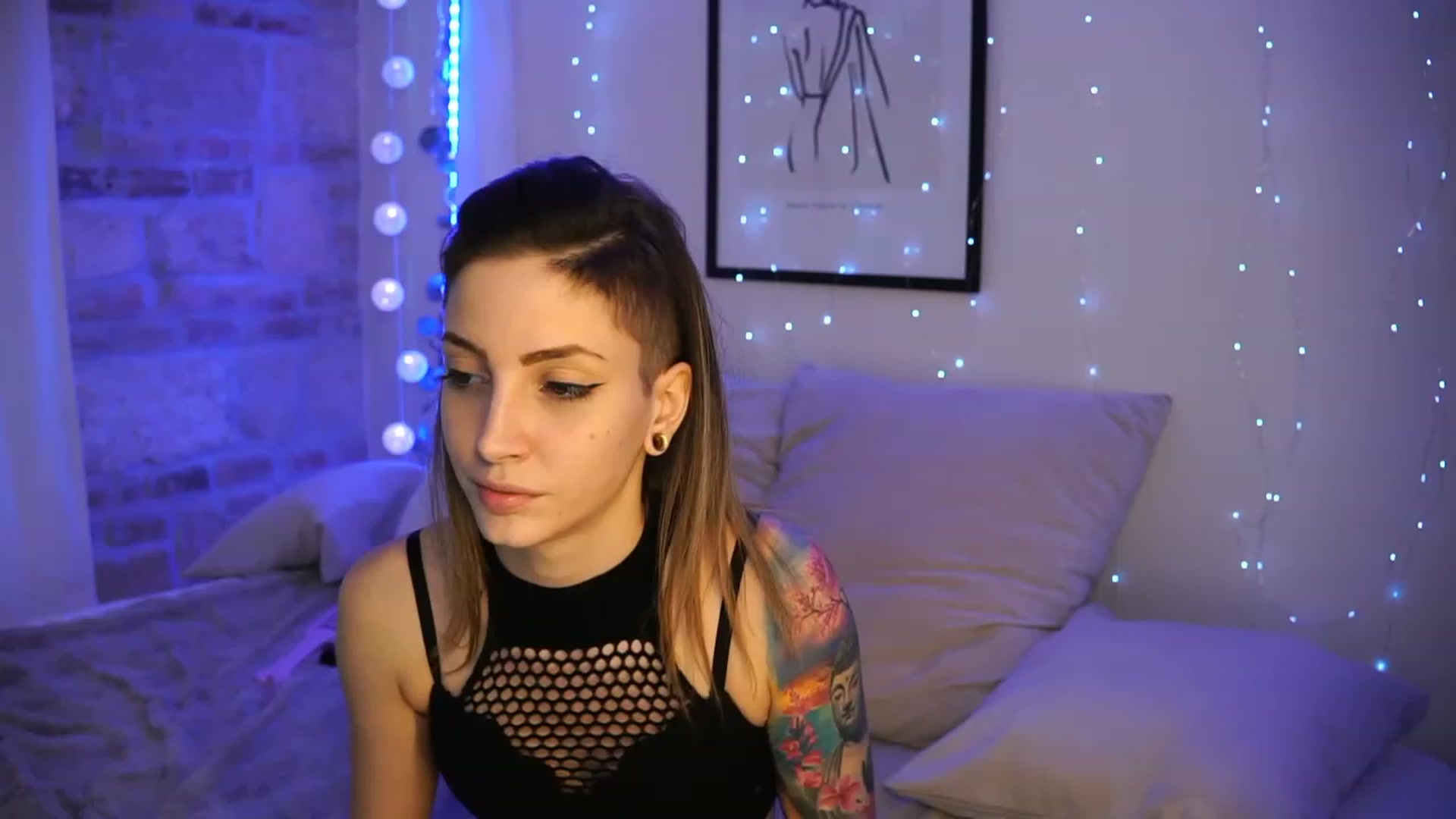 Gallery image thumbnail from Kend_dall's myfreecams stream on, 05/02/2023, 12:56 image 6 of 20