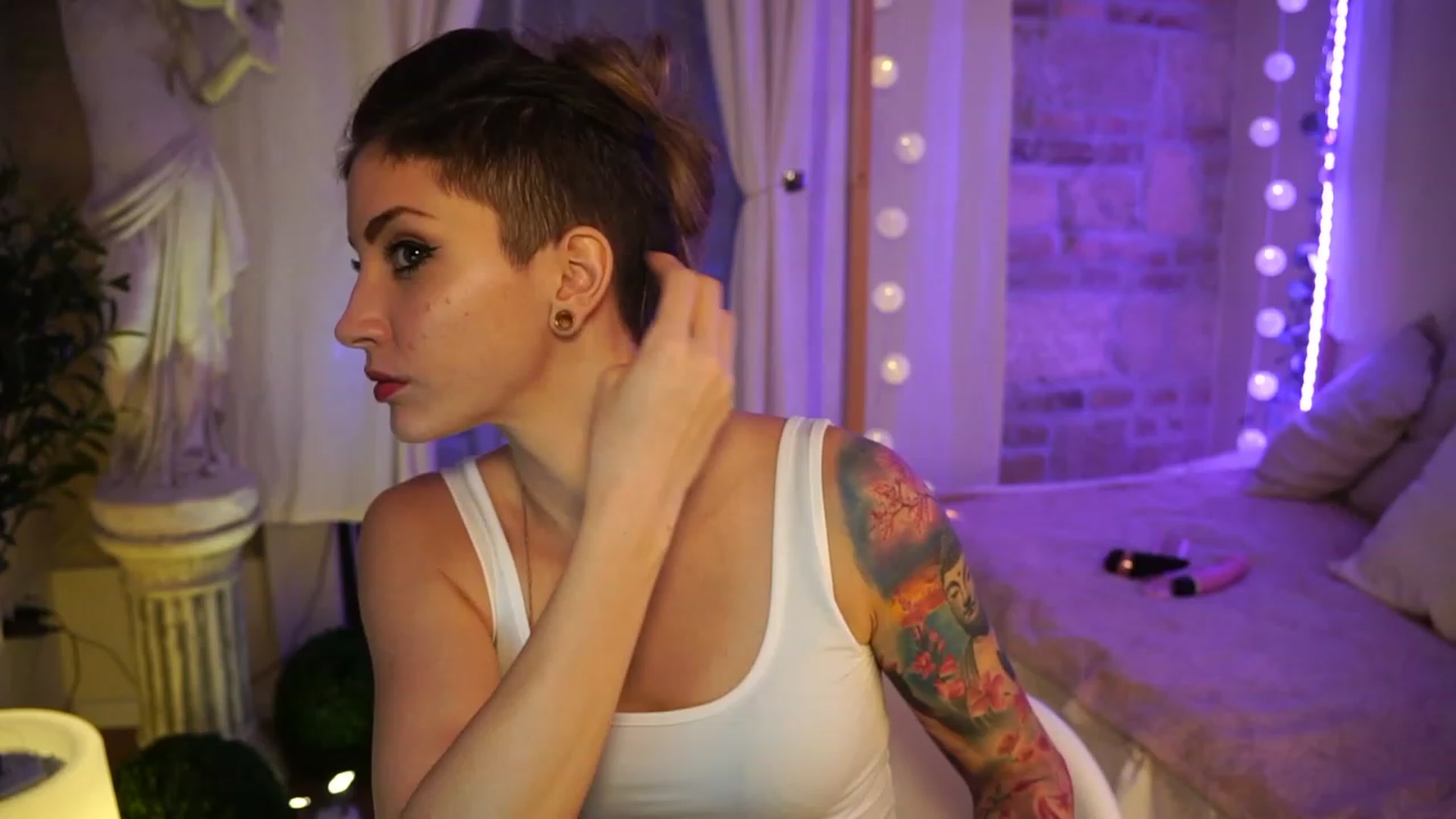 Gallery image thumbnail from Kend_dall's myfreecams stream on, 05/16/2023, 17:11 image 1 of 20