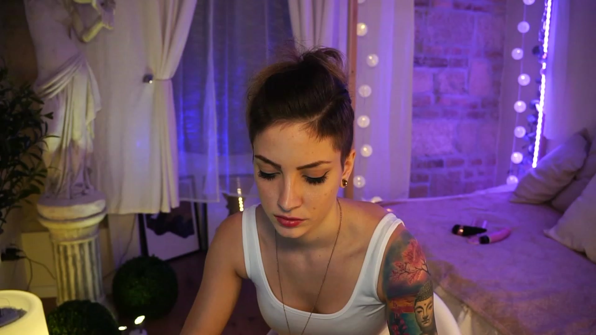Gallery image thumbnail from Kend_dall's myfreecams stream on, 05/16/2023, 17:11 image 2 of 20
