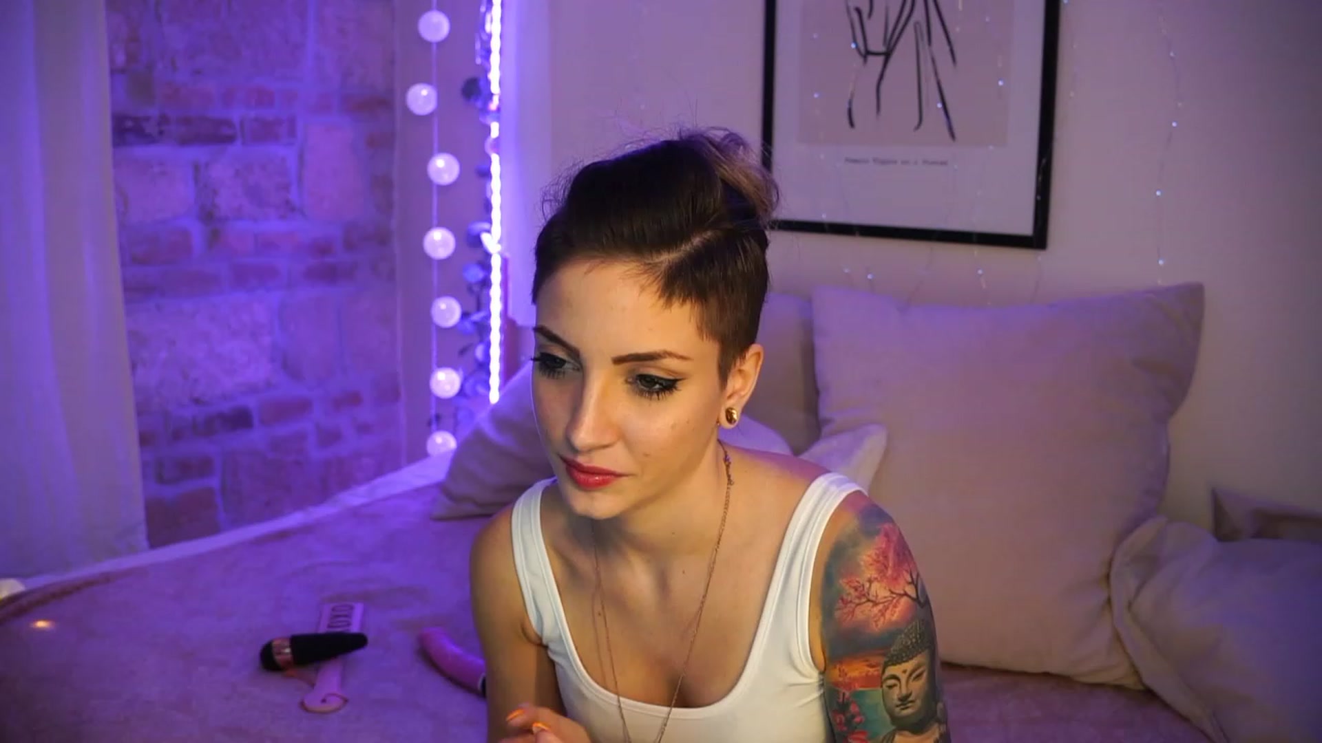 Gallery image thumbnail from Kend_dall's myfreecams stream on, 05/16/2023, 17:11 image 16 of 20