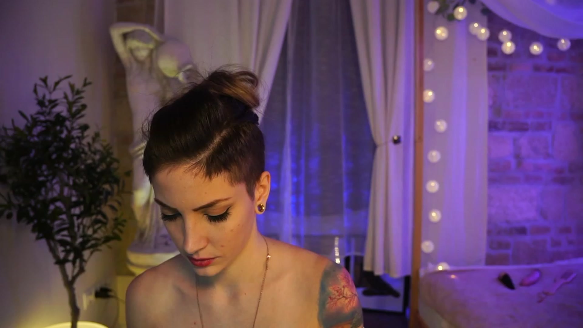 Gallery image thumbnail from Kend_dall's myfreecams stream on, 05/16/2023, 18:55 image 2 of 20